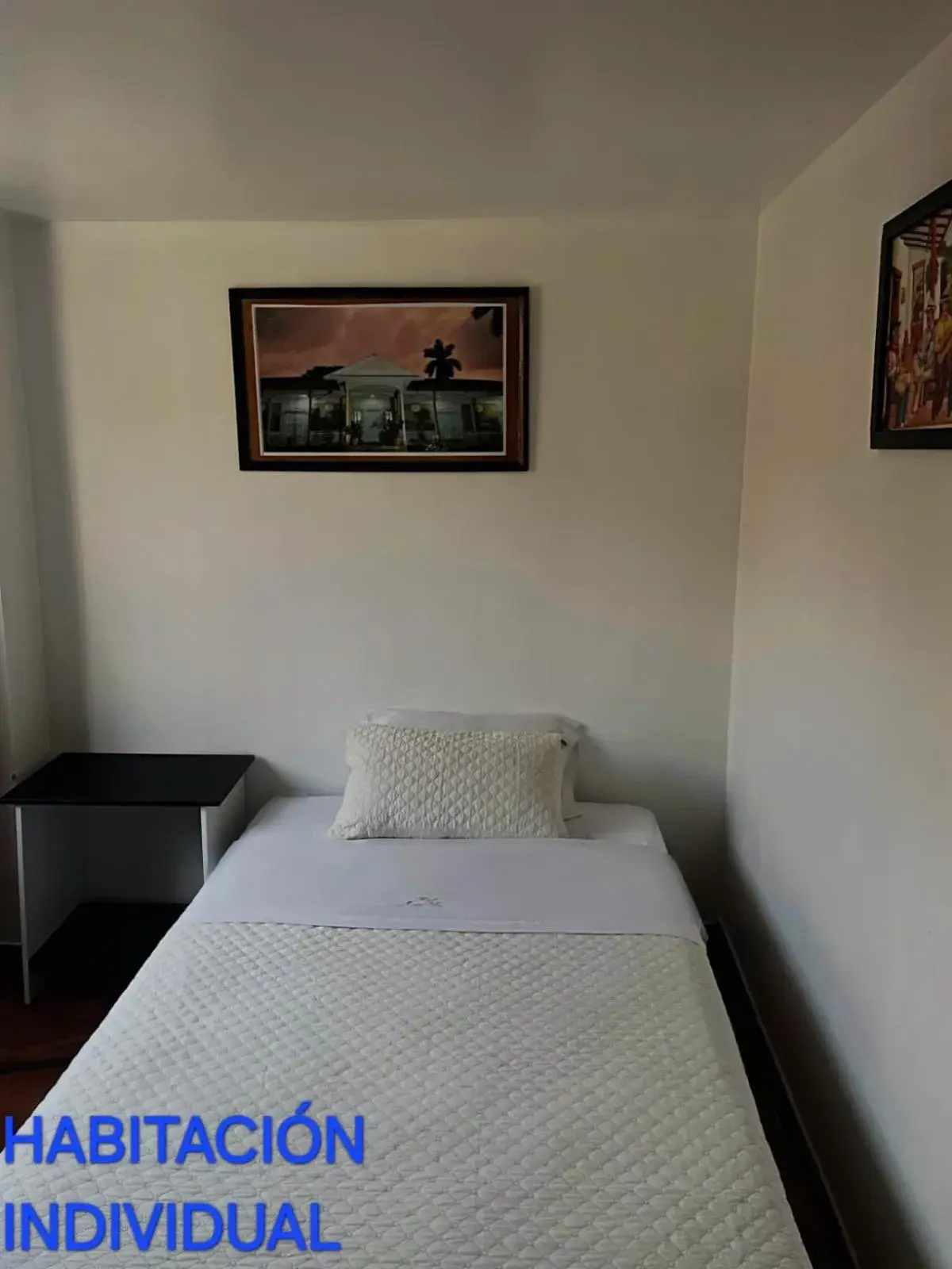 Standard Single Room in Hotel Mónaco de Fusa Standard Single Room in Hotel Mónaco de Fusa