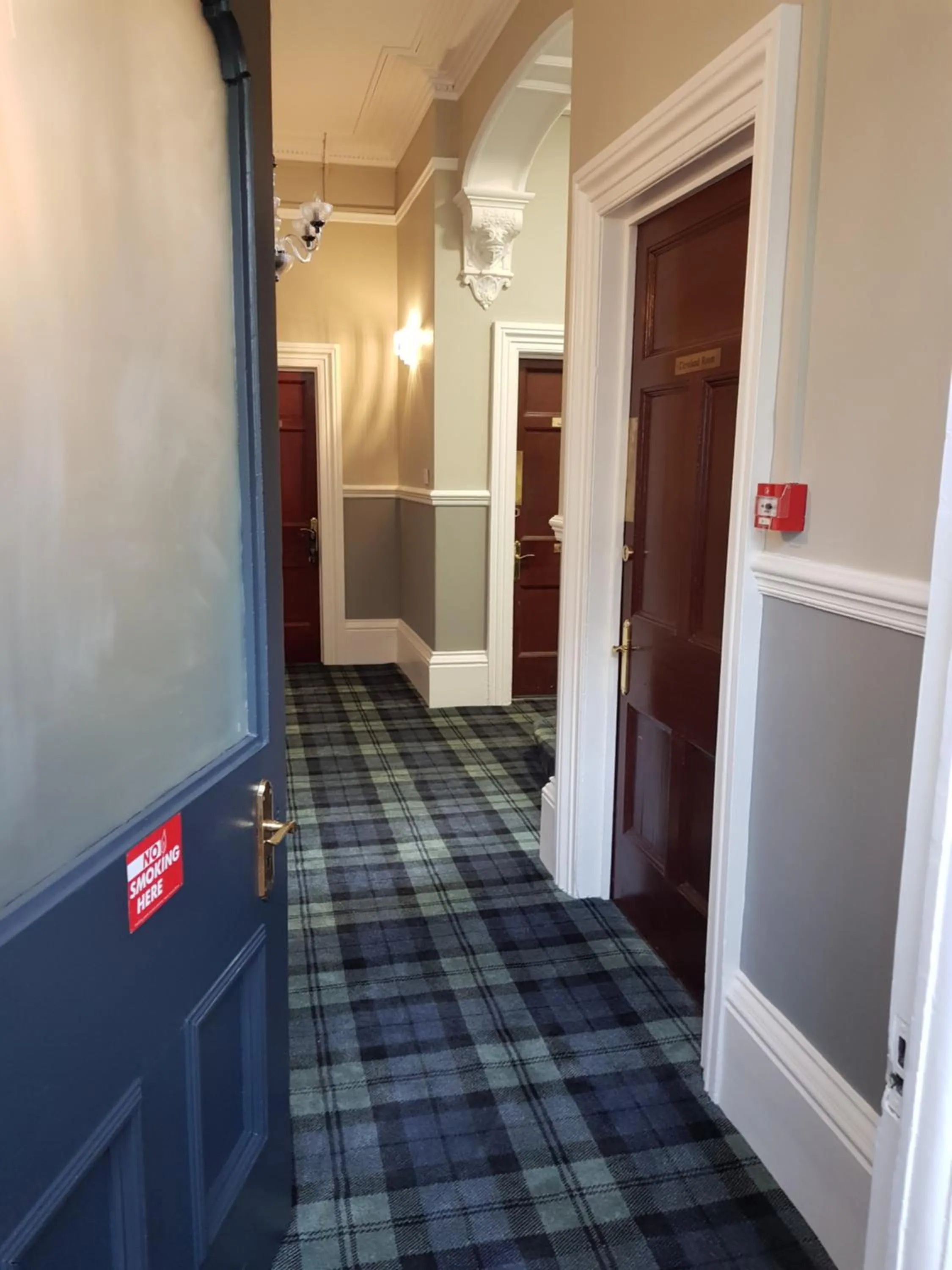 Property building in Kingswood Guest House