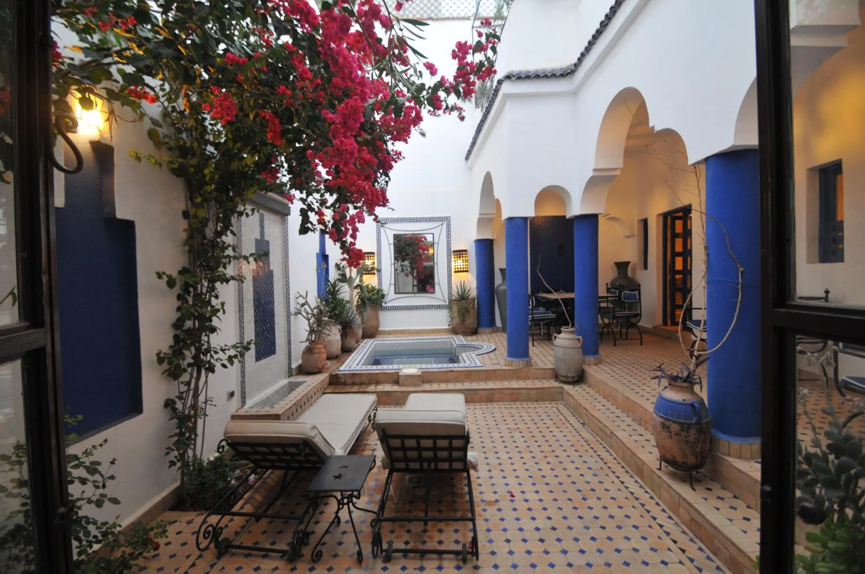 Decorative detail in Palais Oumensour