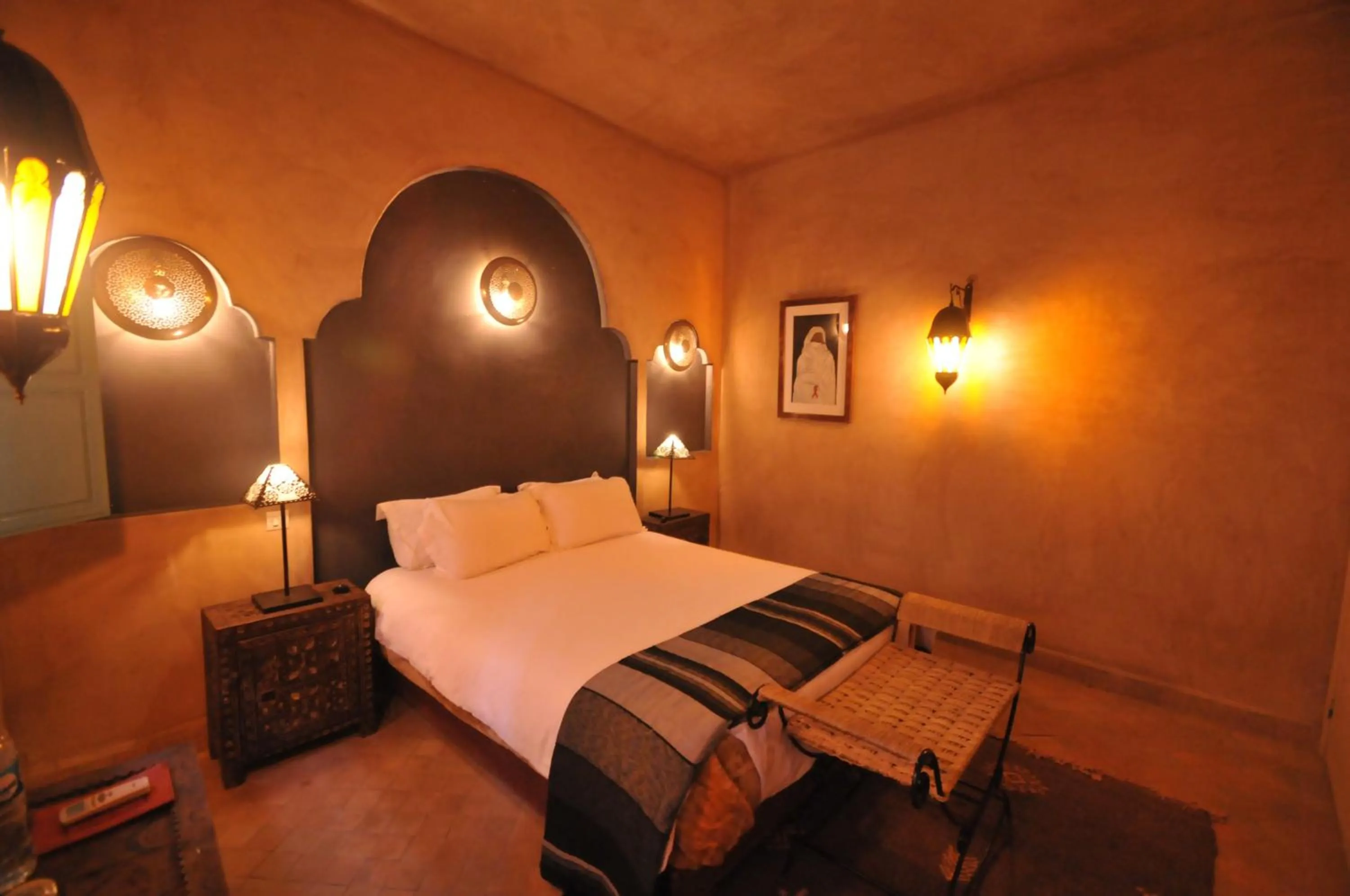 Photo of the whole room, Bed in Palais Oumensour