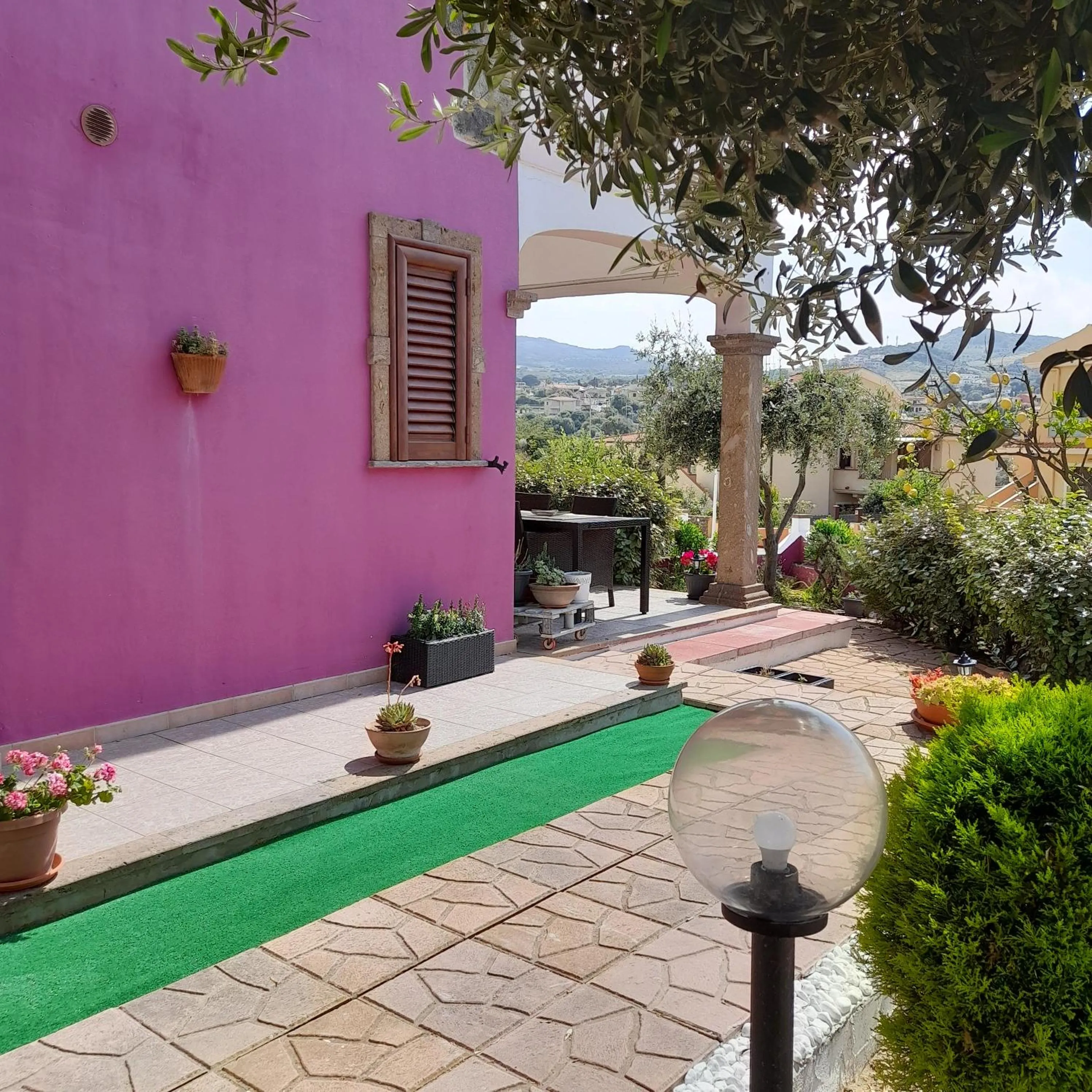 Garden view in La Fortezza casa vacanze & appartament