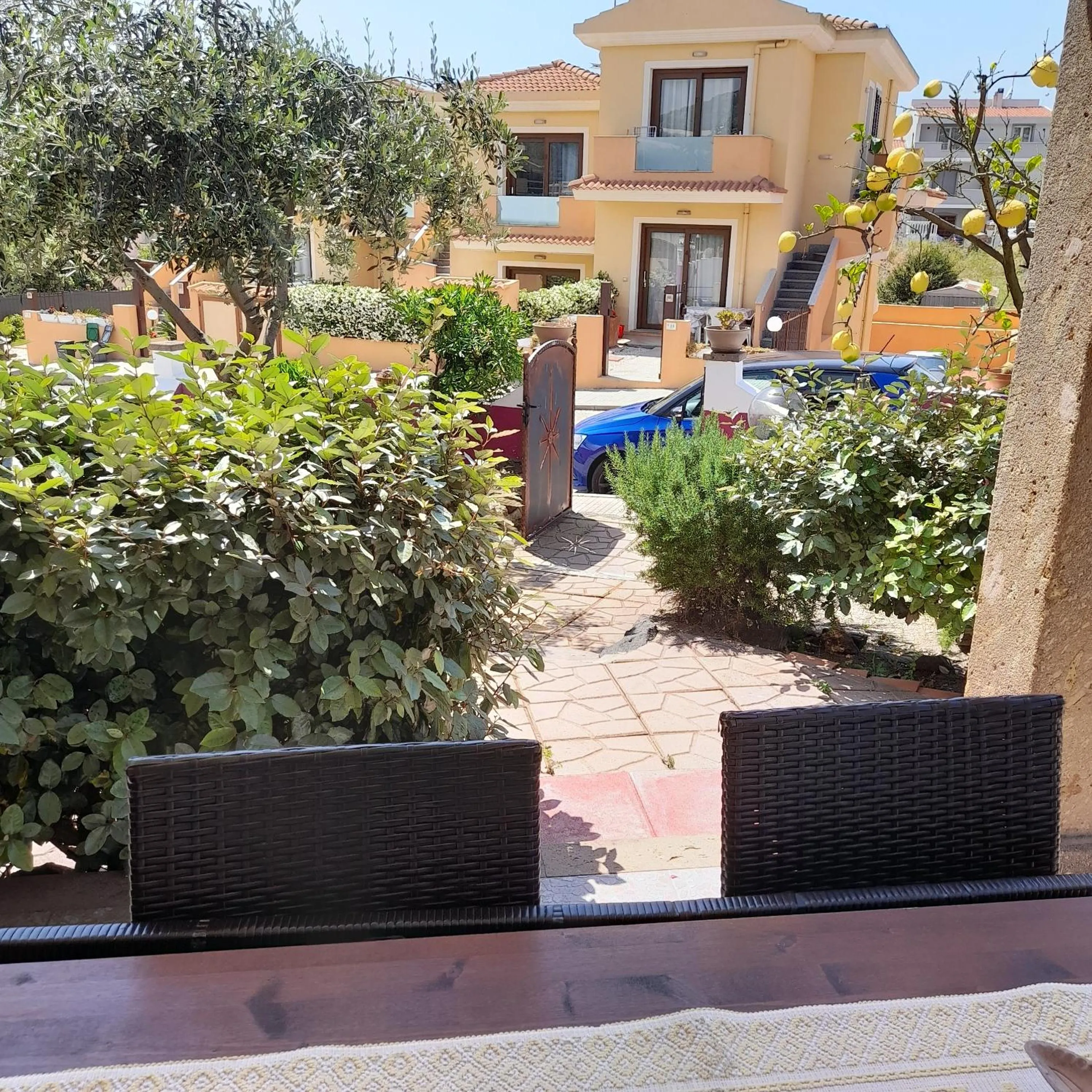 Garden view in La Fortezza casa vacanze & appartament