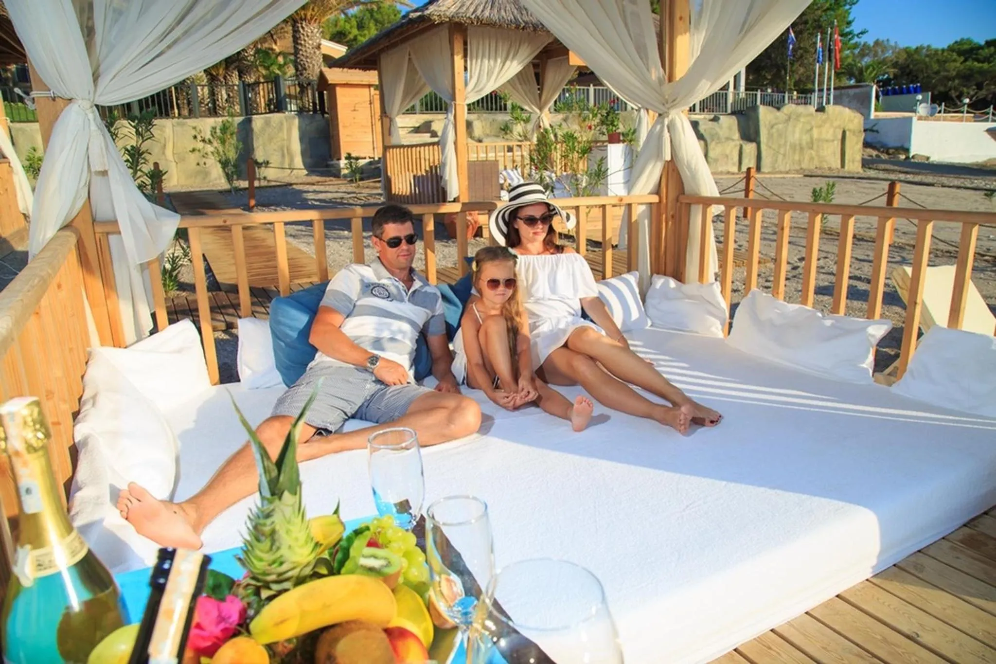 Day in Pirates Beach Club -Ultra All Inclusive