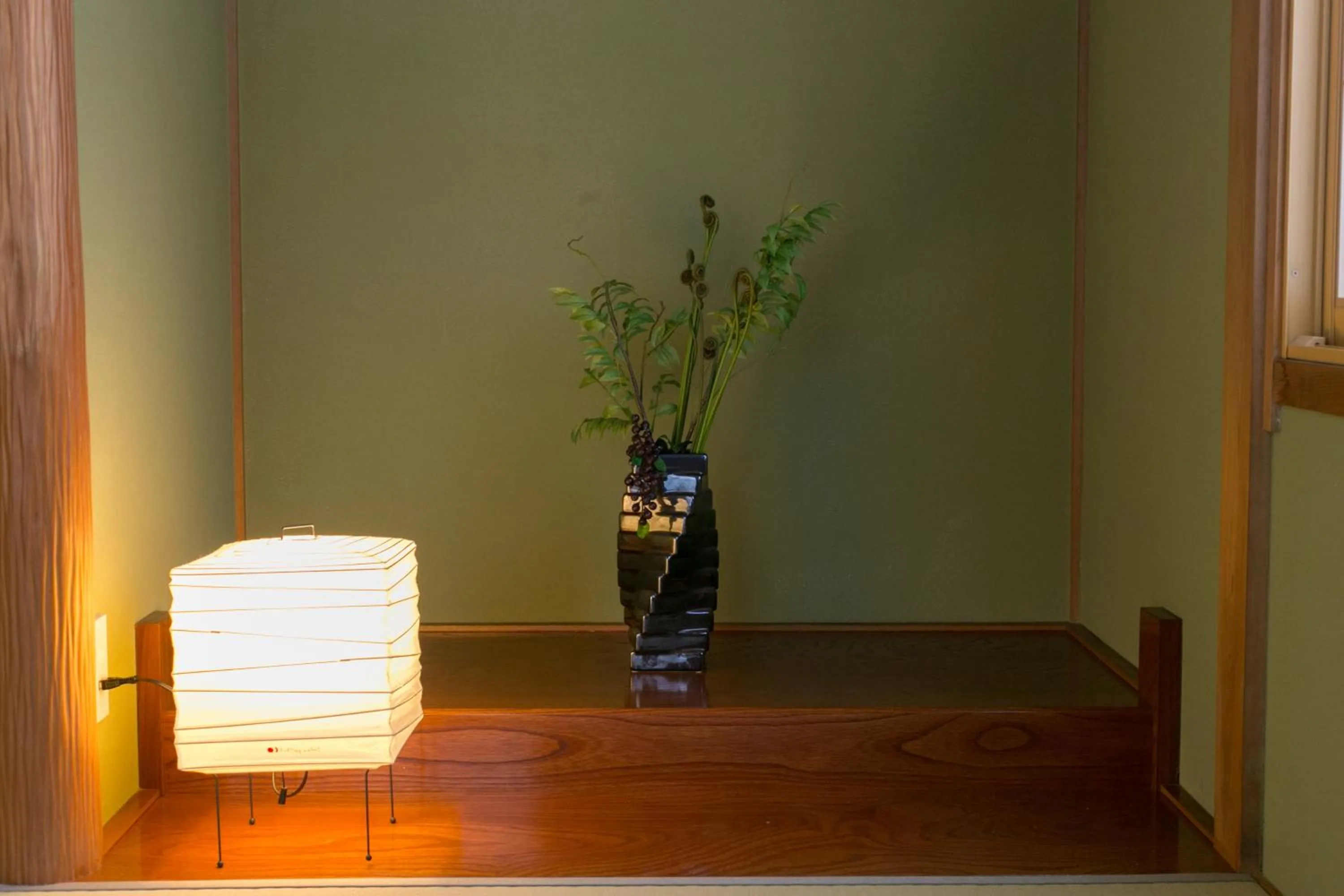 Decorative detail in villa yawaragi