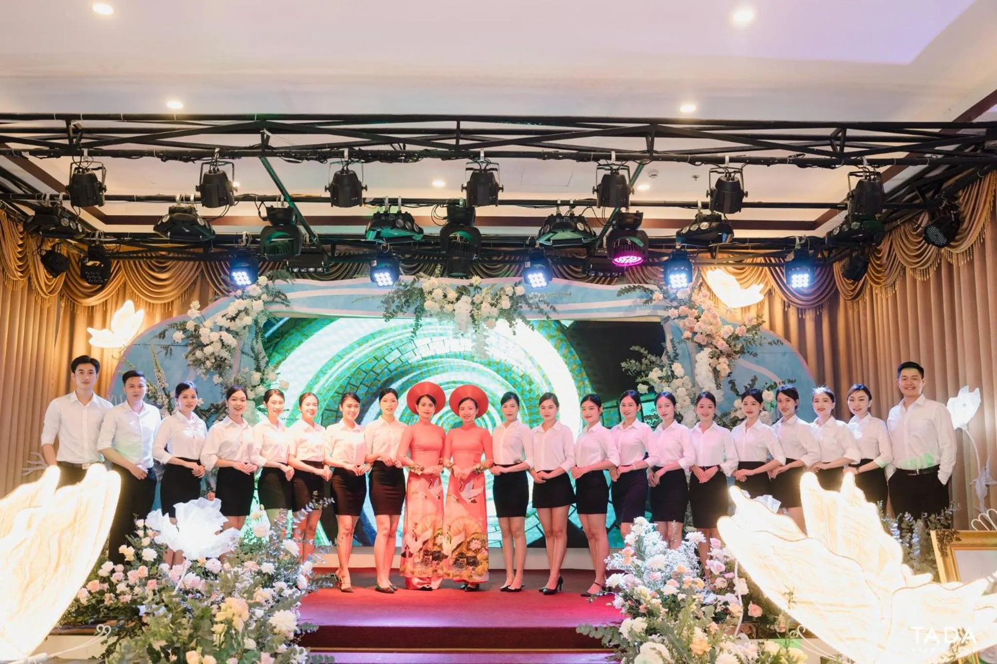 Staff in Khách sạn Phương Anh