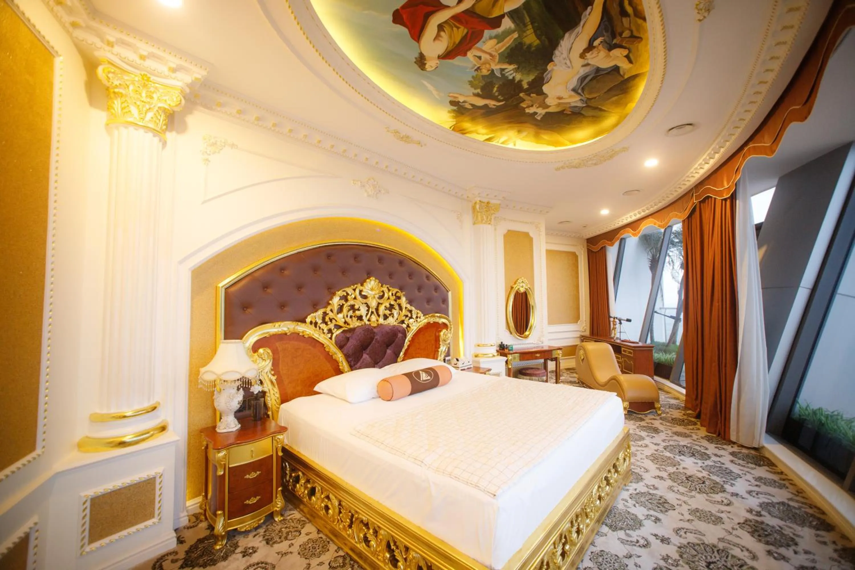 Bedroom, Bed in Khách sạn Phương Anh