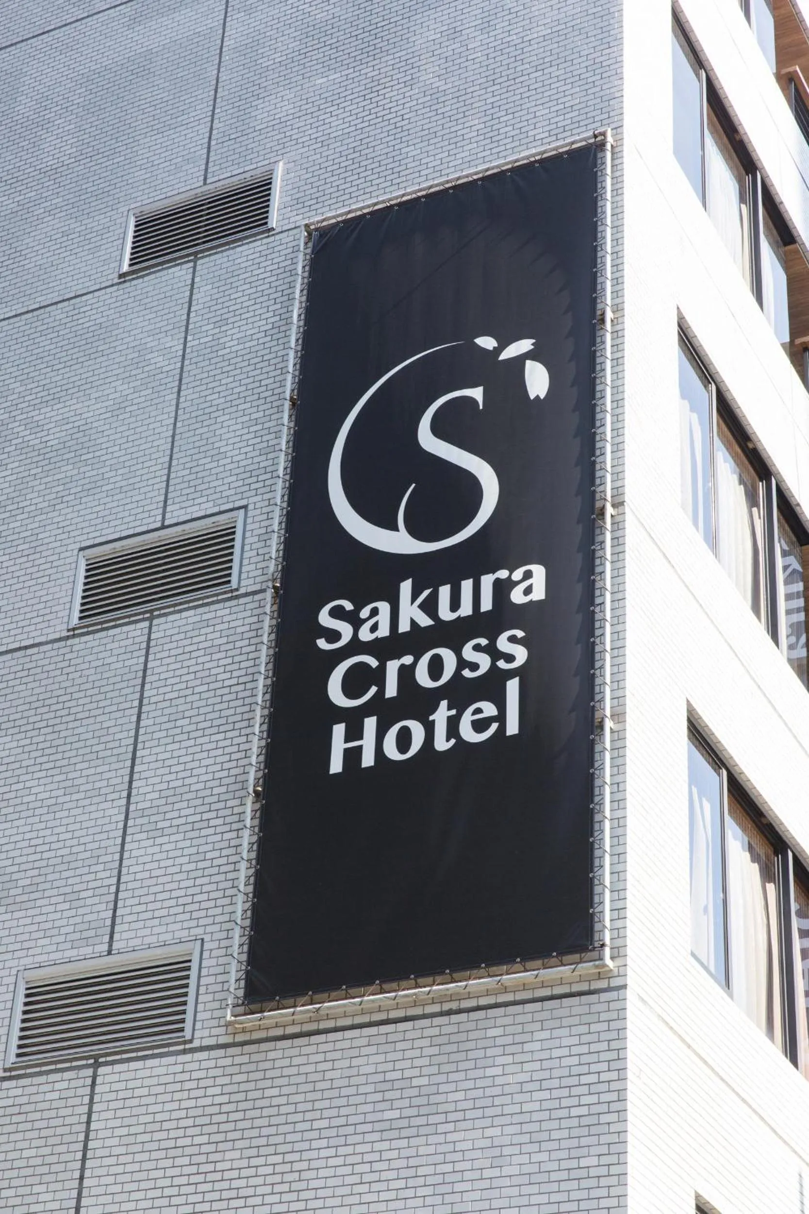 Facade/entrance in Sakura Cross Hotel Akihabara