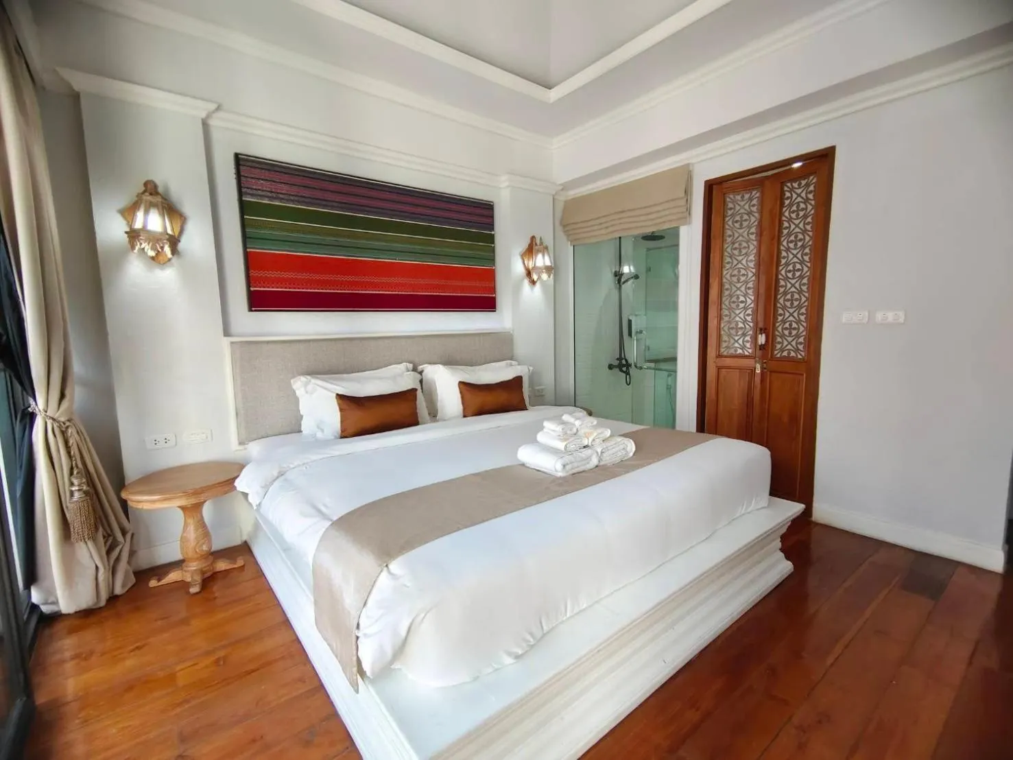 Bed in Lanna Oriental Hotel