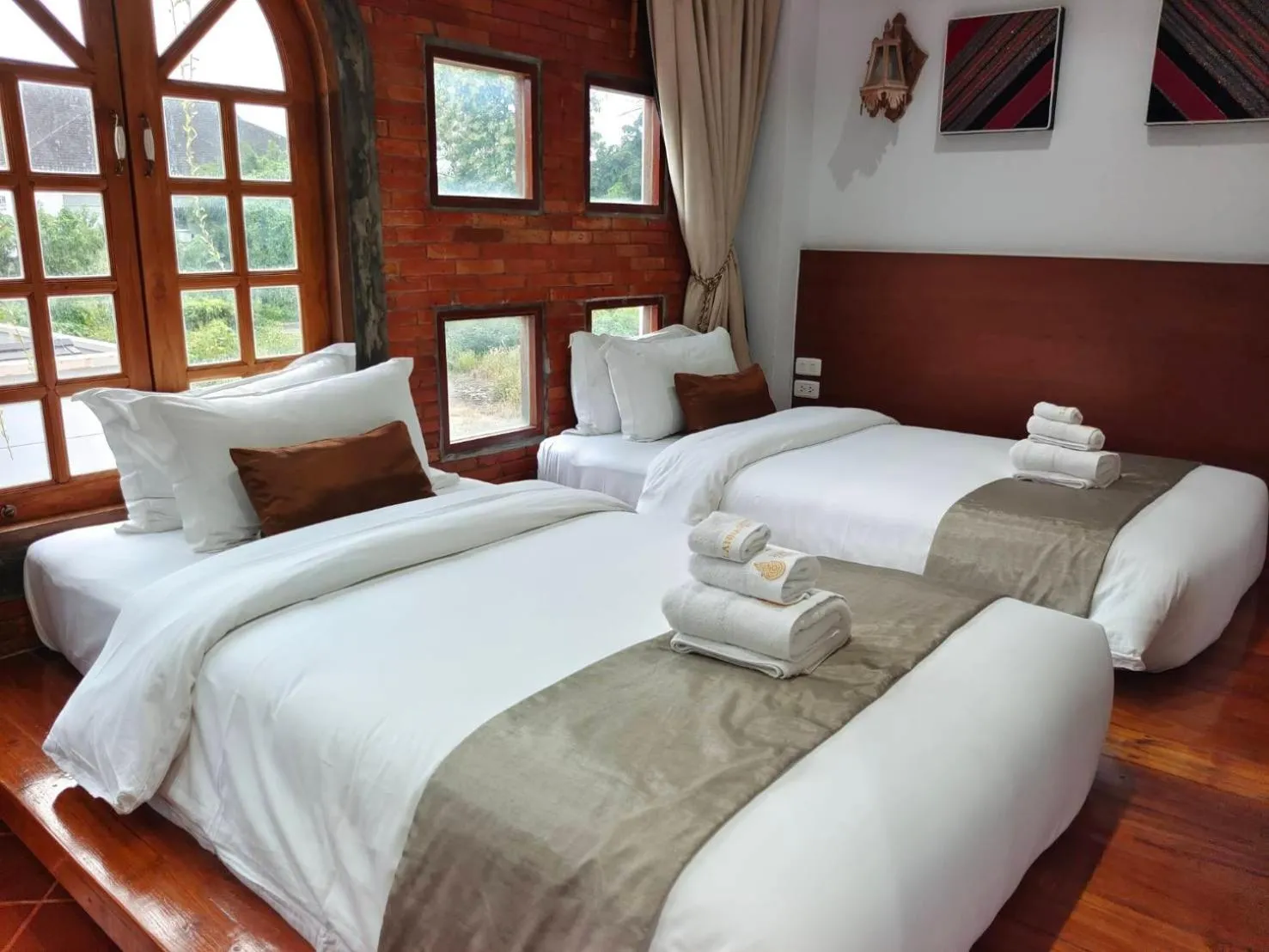 Bed in Lanna Oriental Hotel