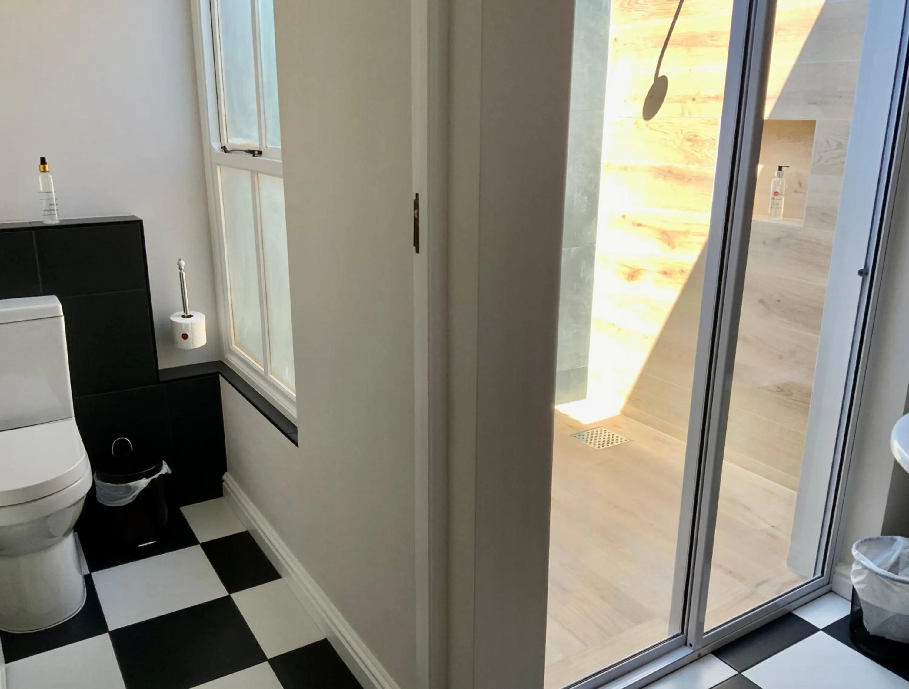 Toilet in Goblin's Creek