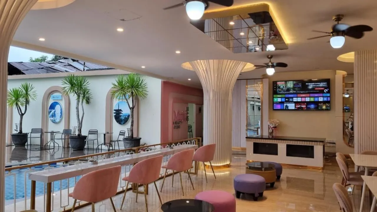 Property building in VICTORIA INN