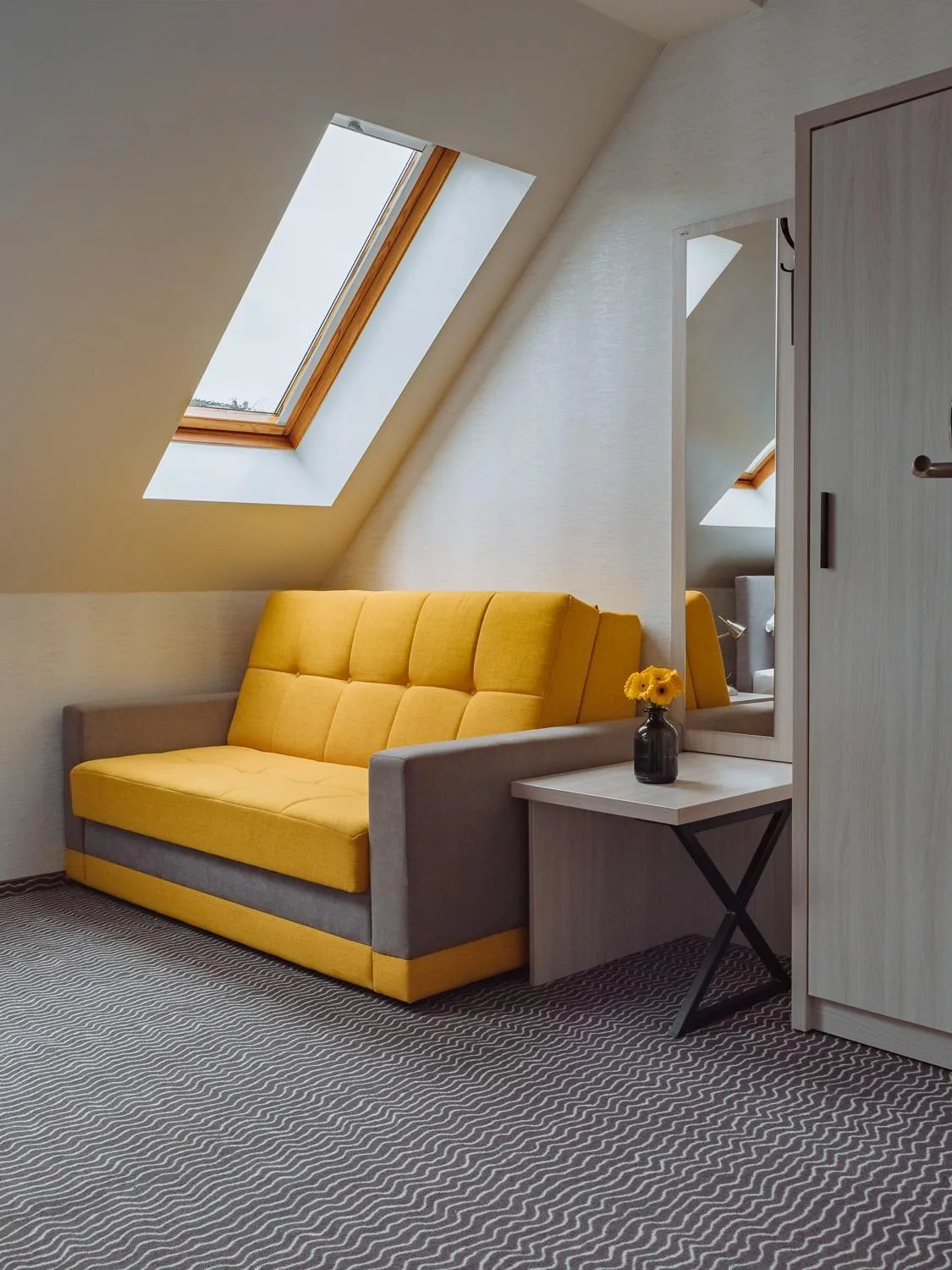 Photo of the whole room in Hotel Chrobrego9