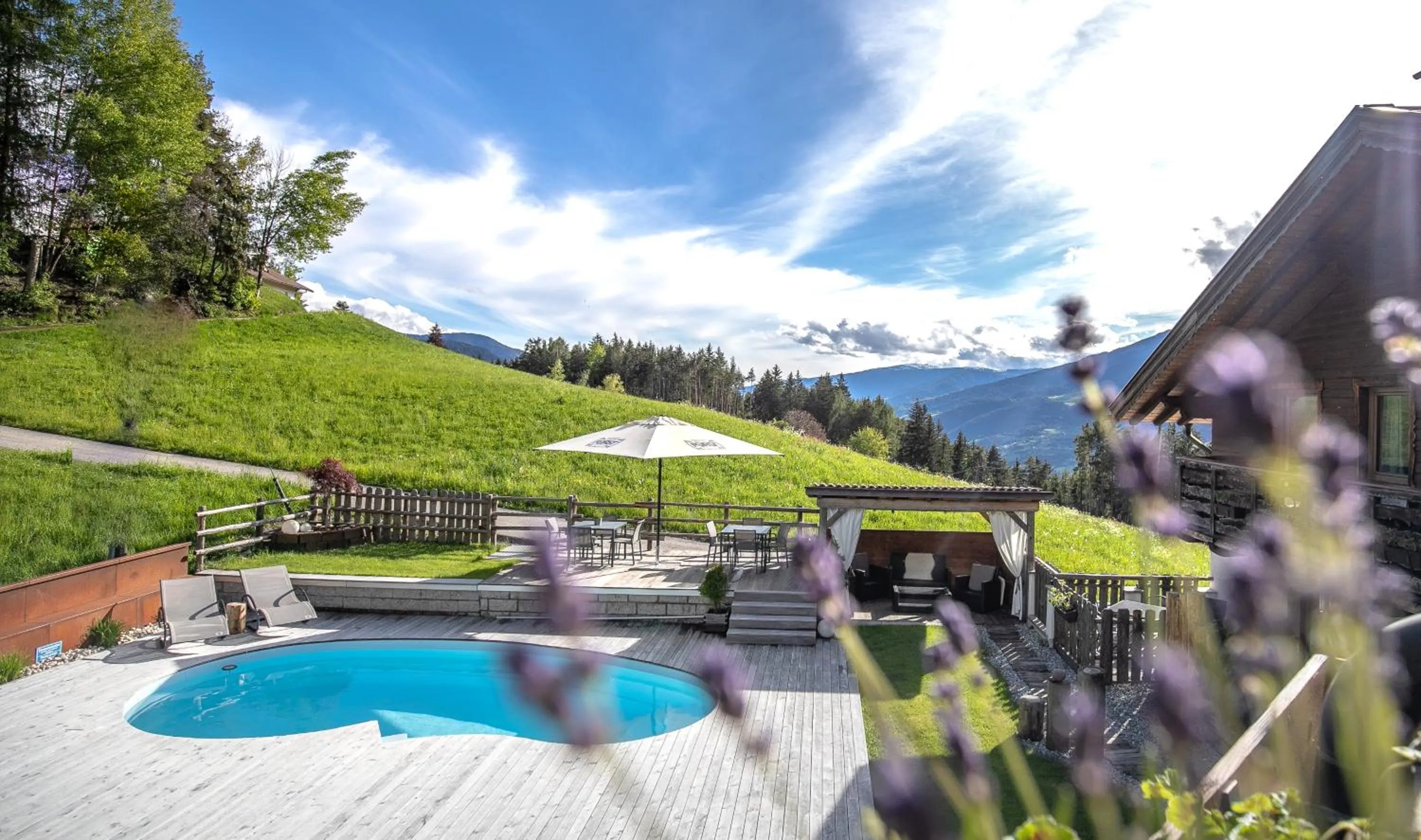 Swimming pool in Residence Alpenrose