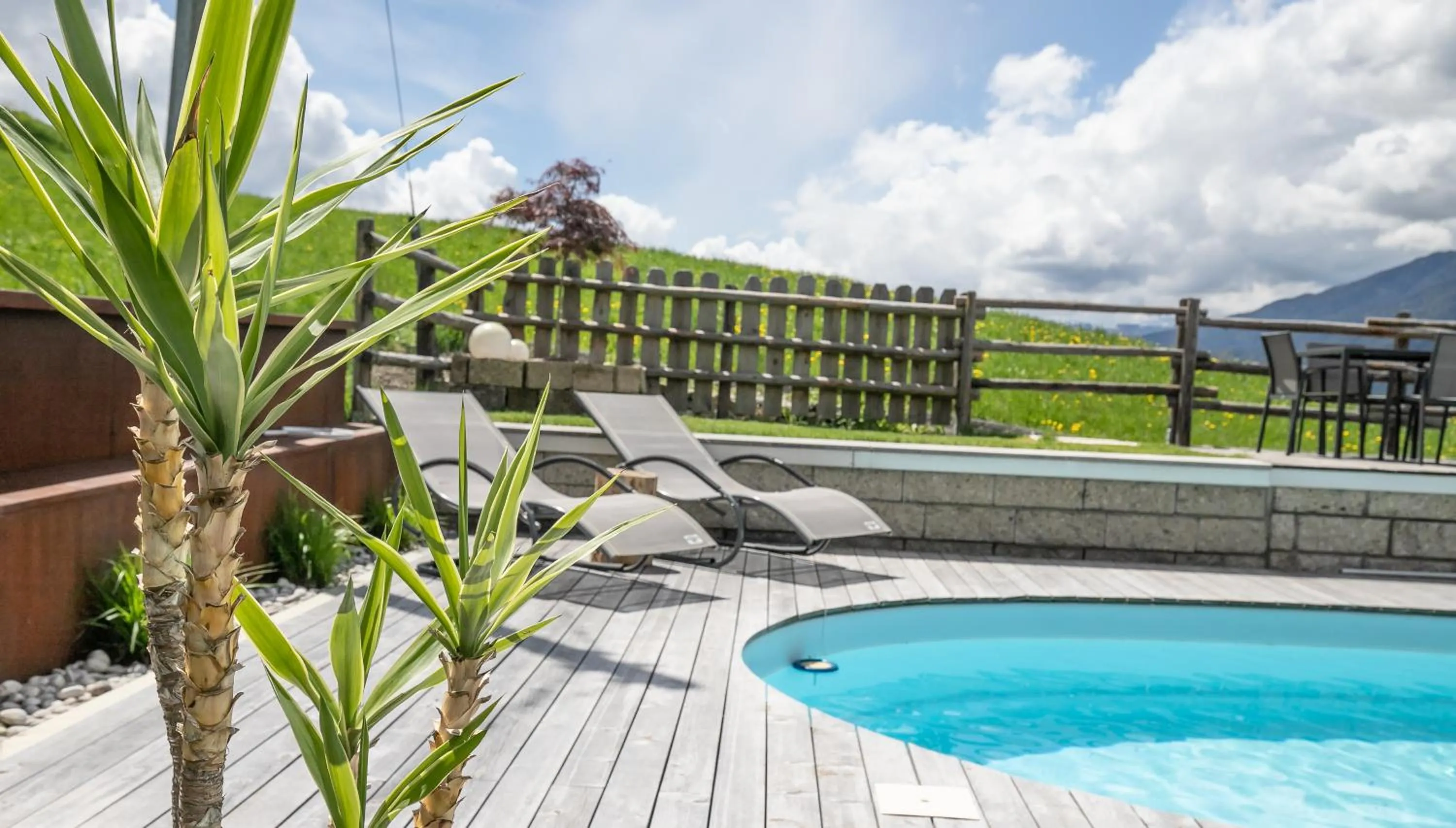 Swimming pool in Residence Alpenrose