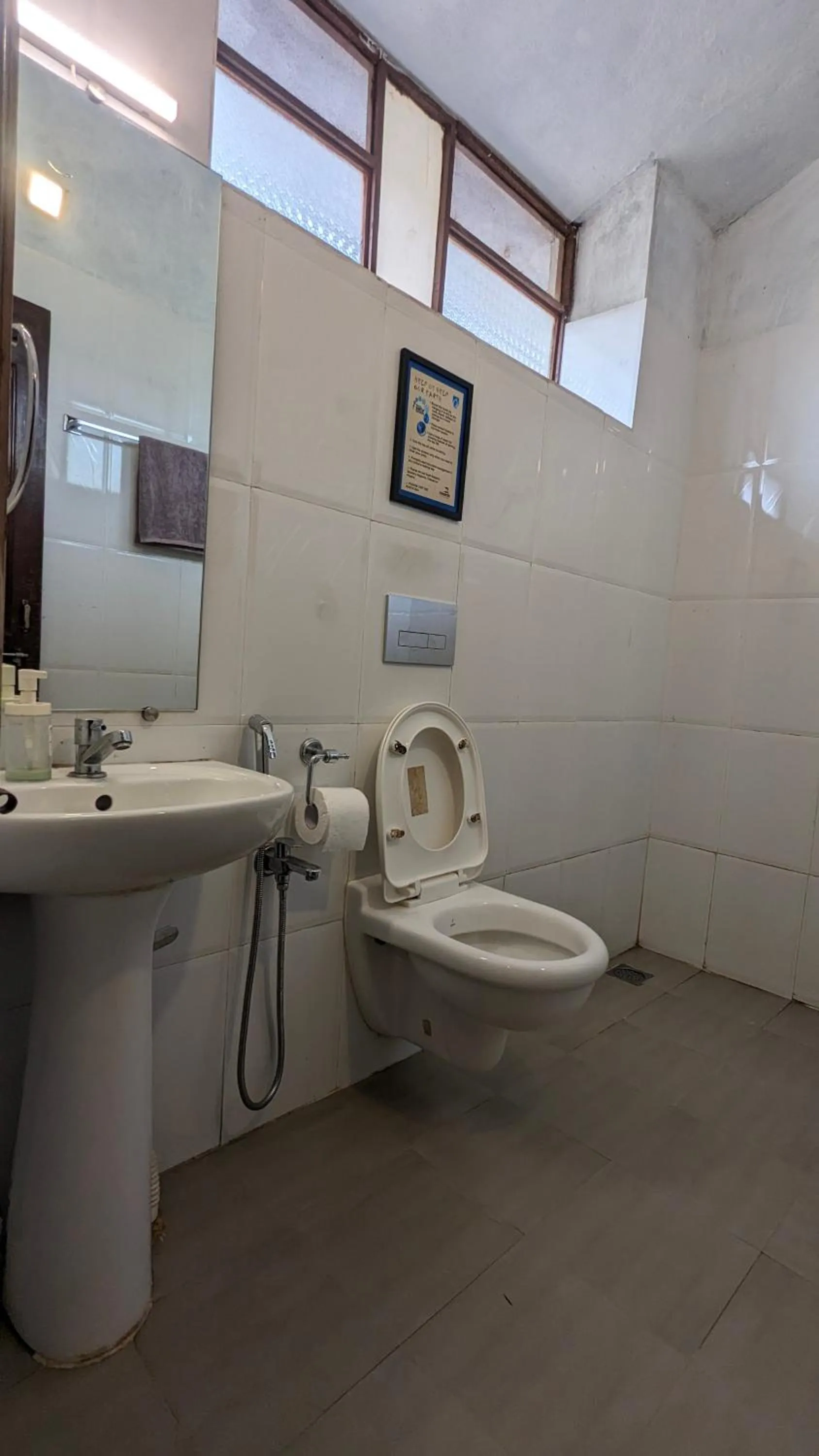 Bathroom in Red Earth - Gokarna