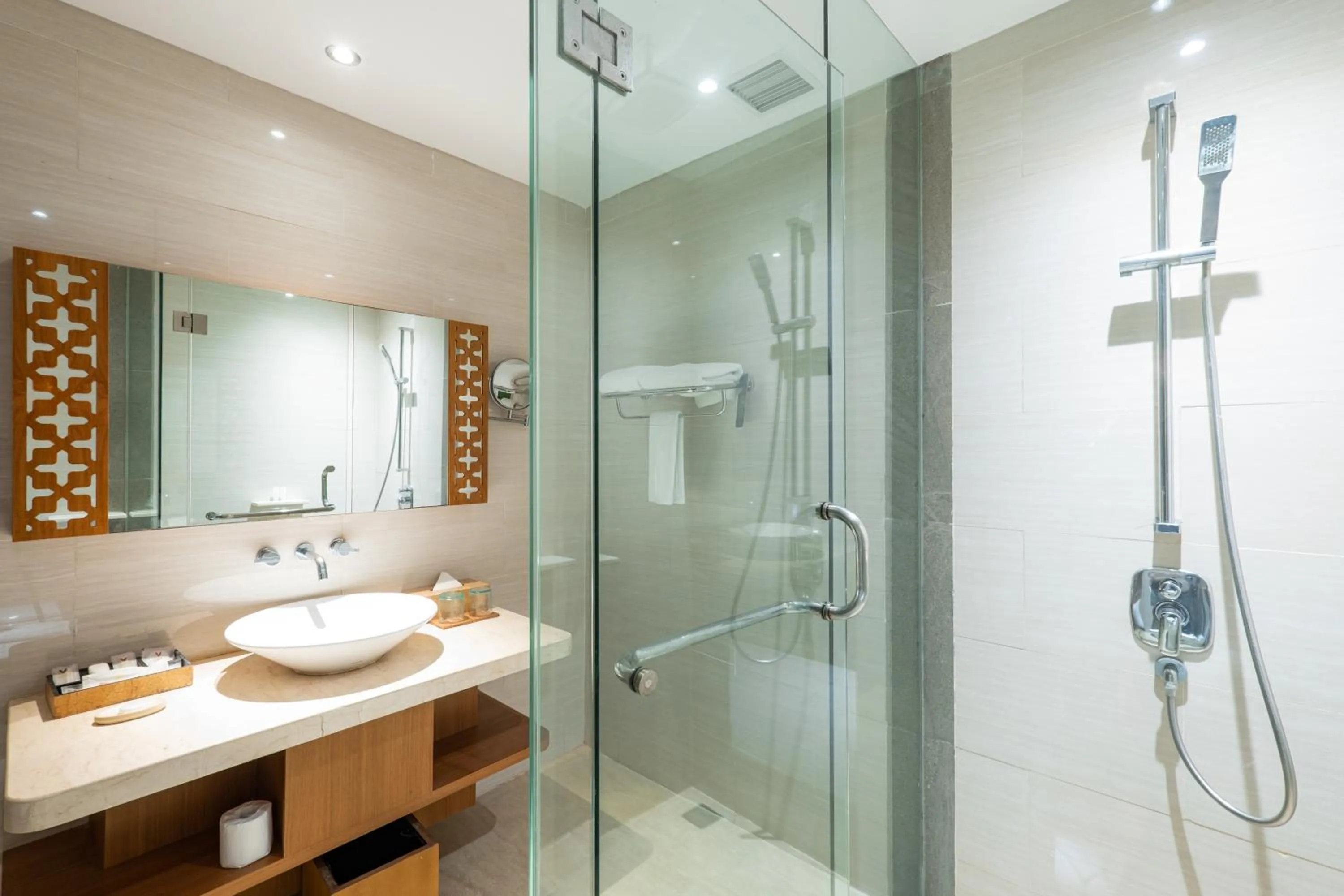 VOUK Hotel and Suites Nusa Dua Bali