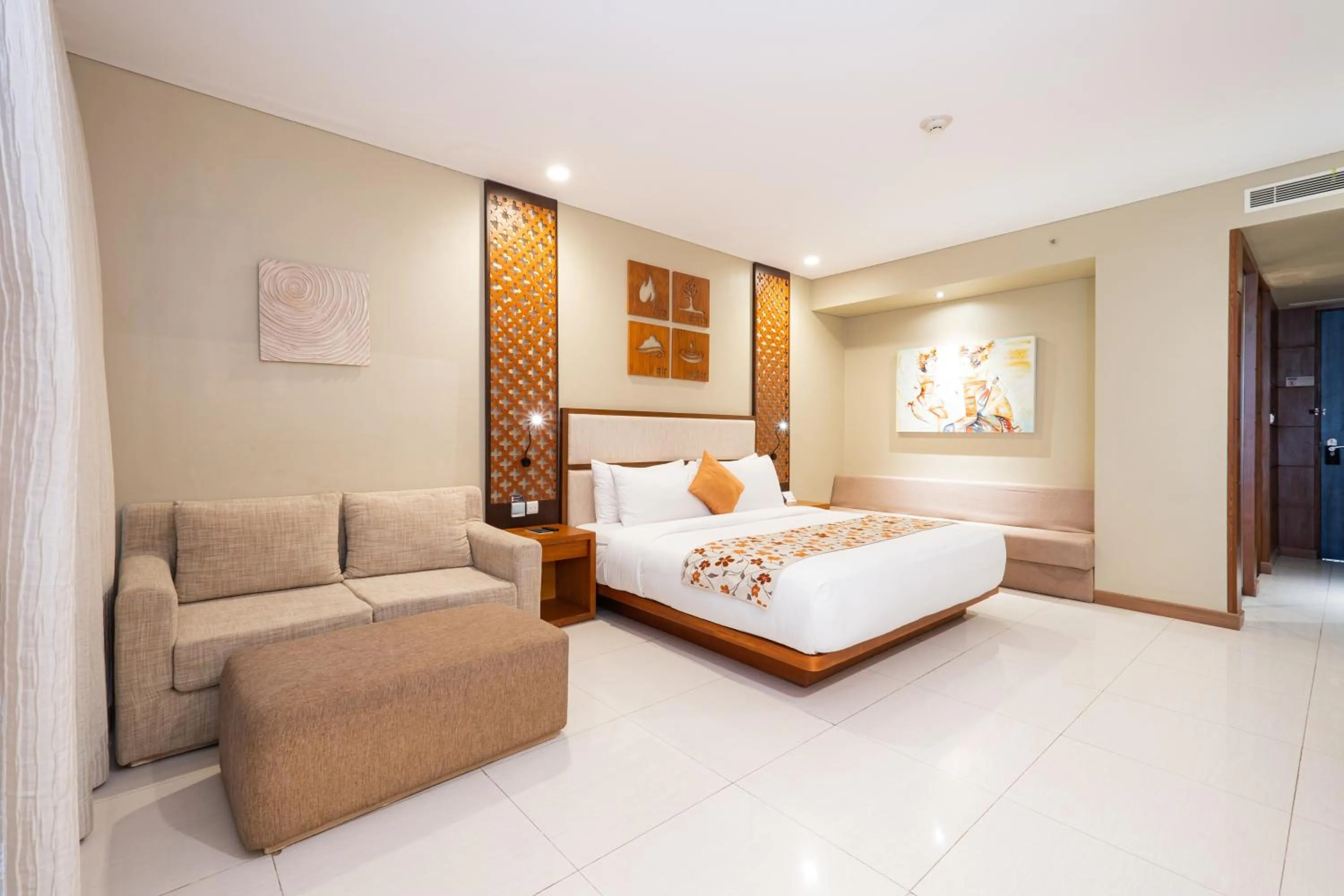 Bed in VOUK Hotel and Suites Nusa Dua Bali
