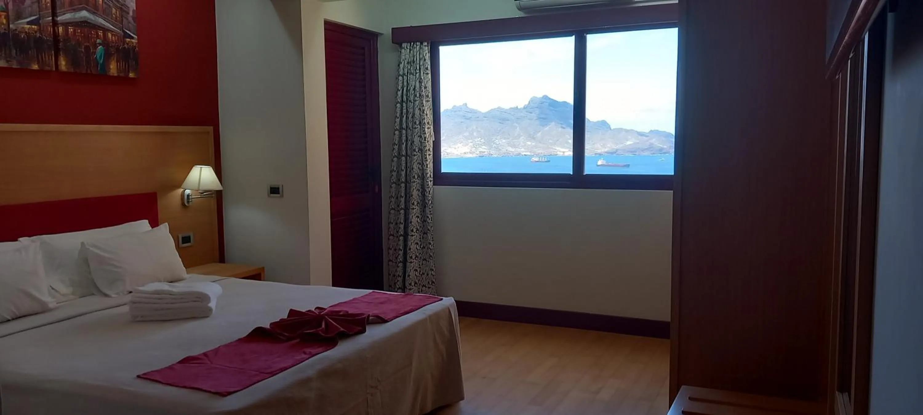Balcony/Terrace, Bed in Hotel Belvedere Mindelo, Cabo Verde