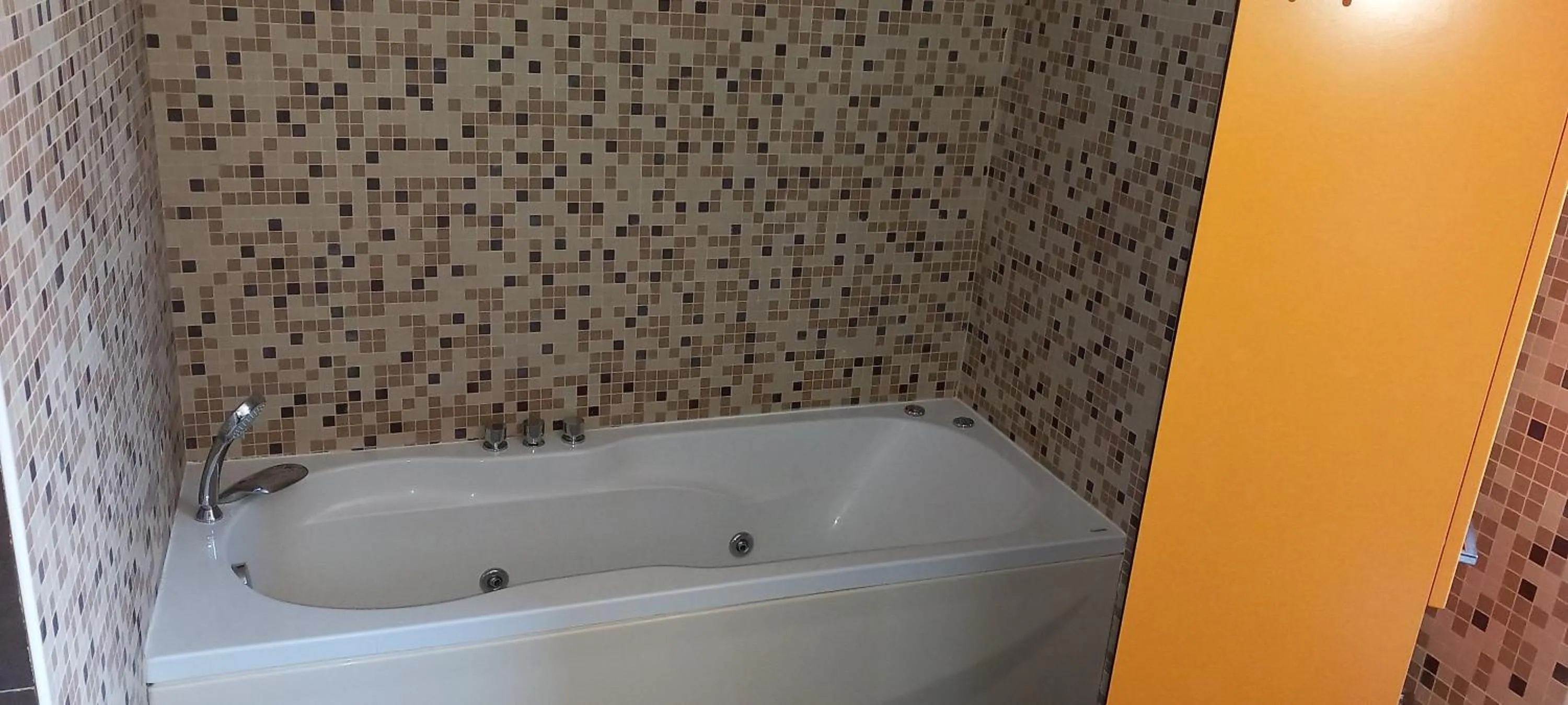 Hot Tub in Hotel Belvedere Mindelo, Cabo Verde