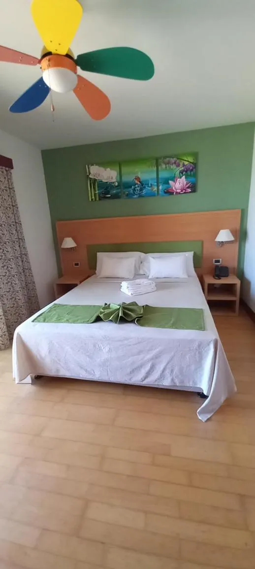 Bedroom, Bed in Hotel Belvedere Mindelo, Cabo Verde