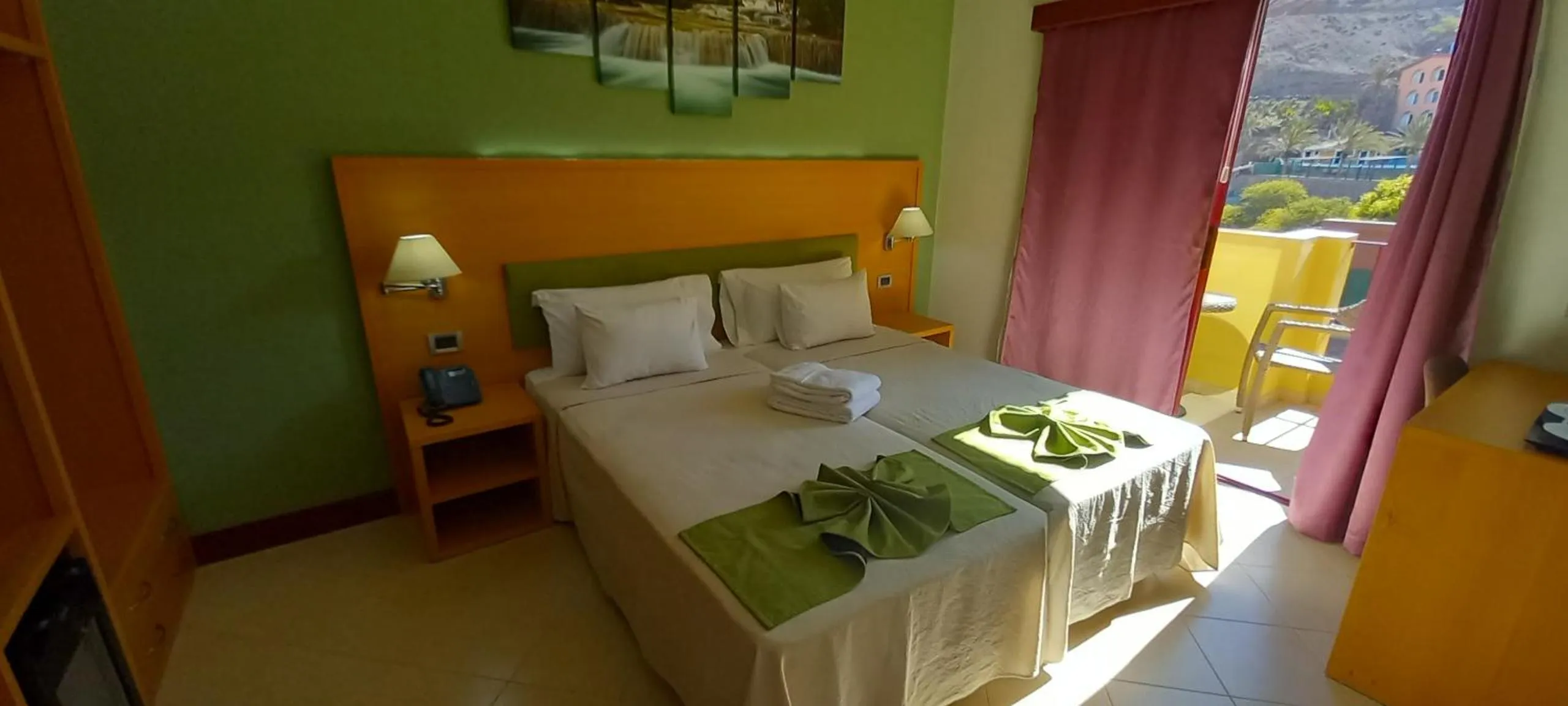 Bed in Hotel Belvedere Mindelo, Cabo Verde