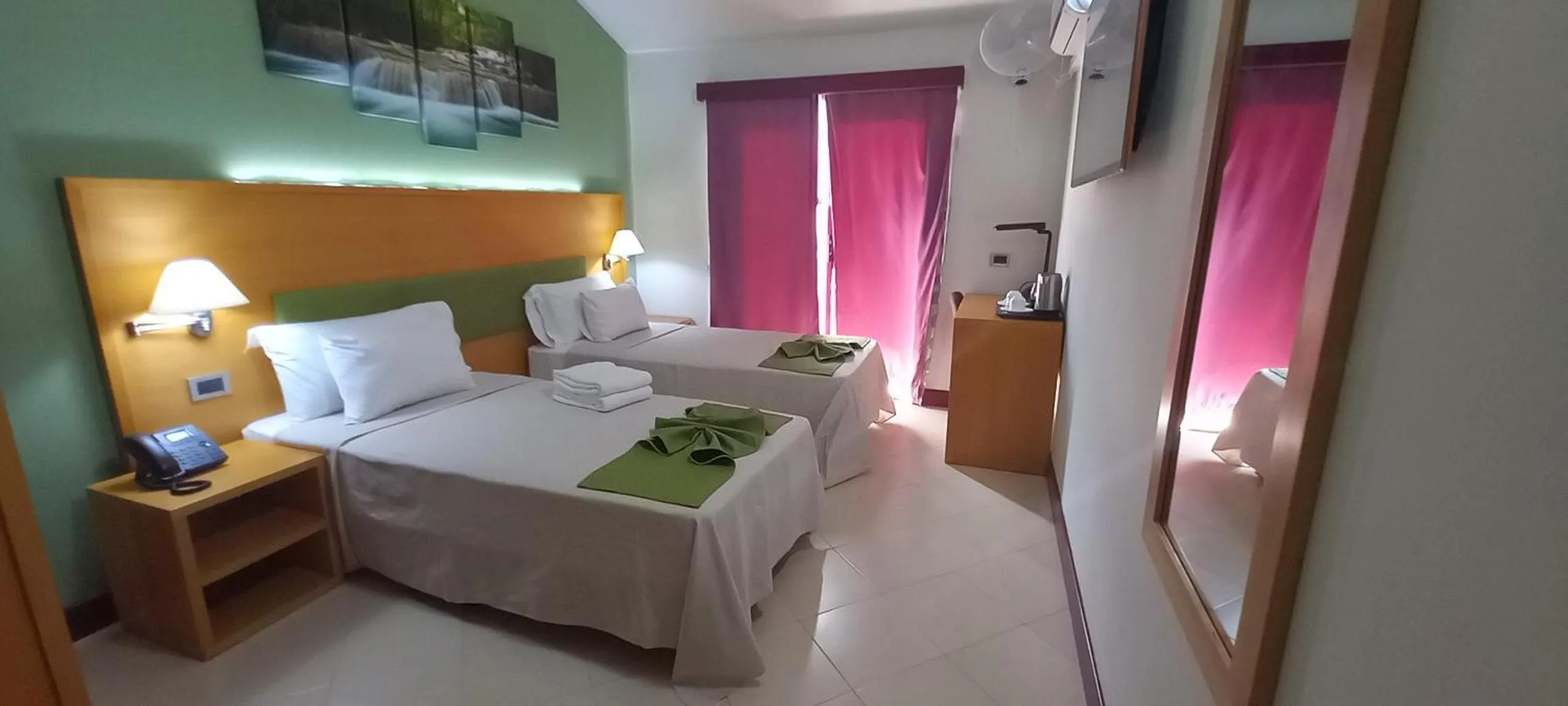 Bed in Hotel Belvedere Mindelo, Cabo Verde