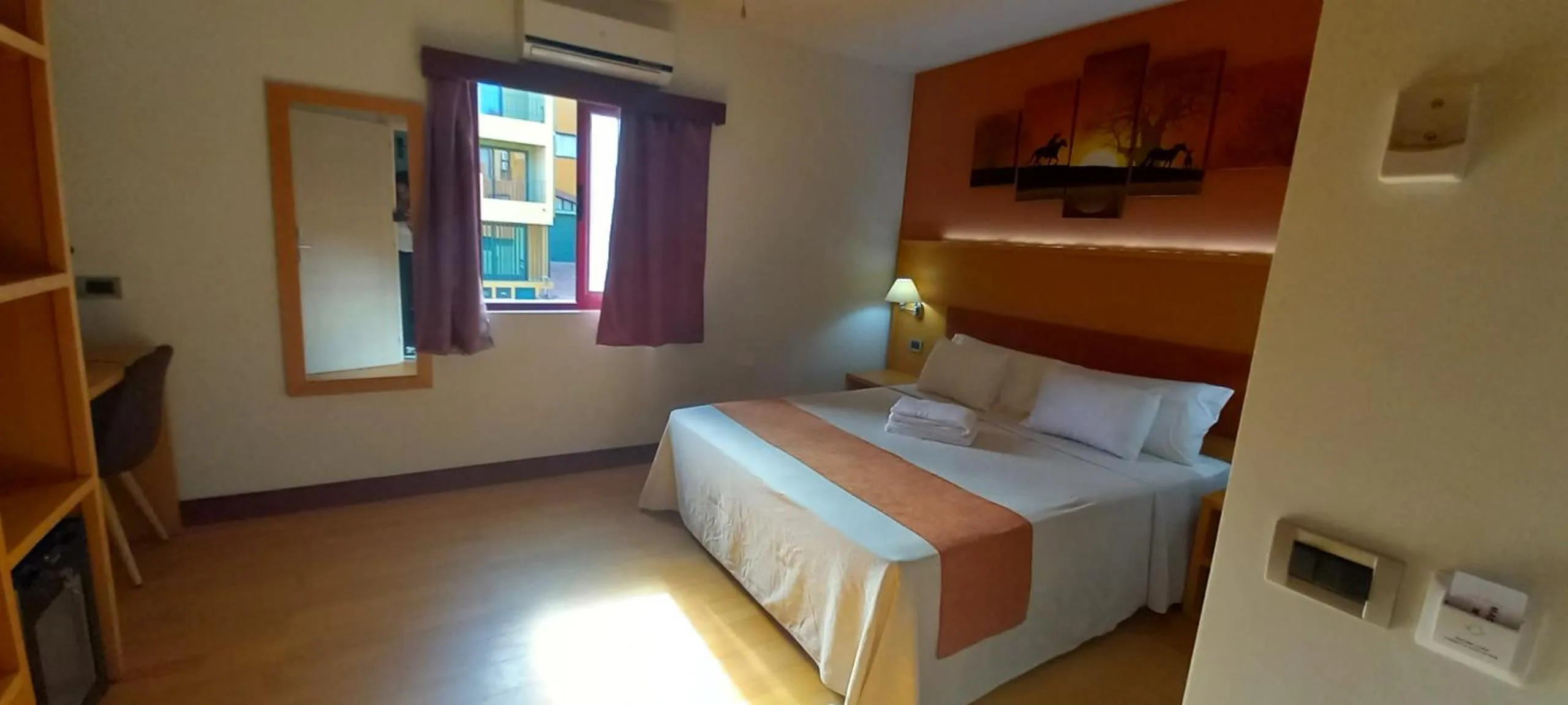 View (from property/room), Bed in Hotel Belvedere Mindelo, Cabo Verde