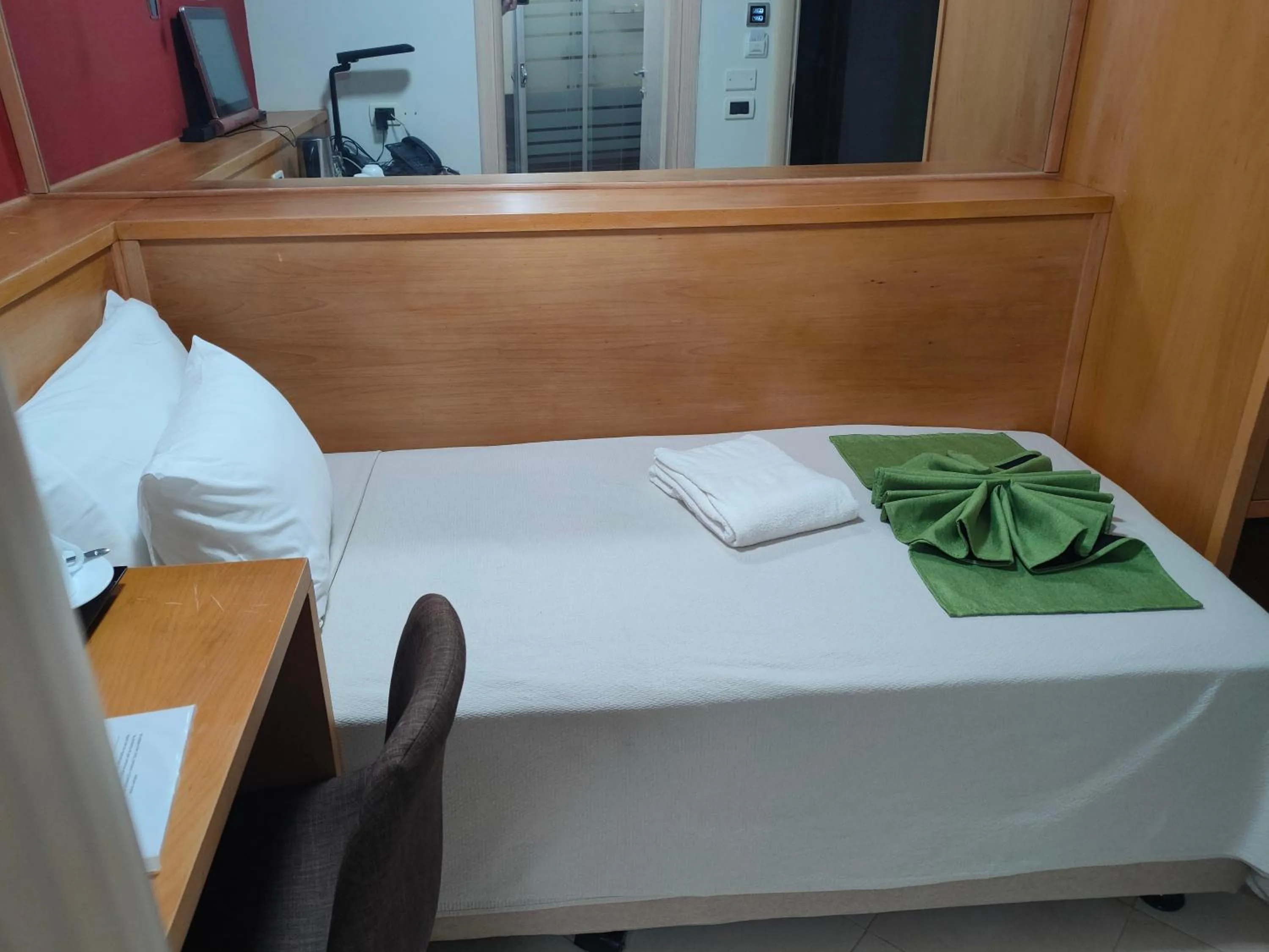 Bed in Hotel Belvedere Mindelo, Cabo Verde