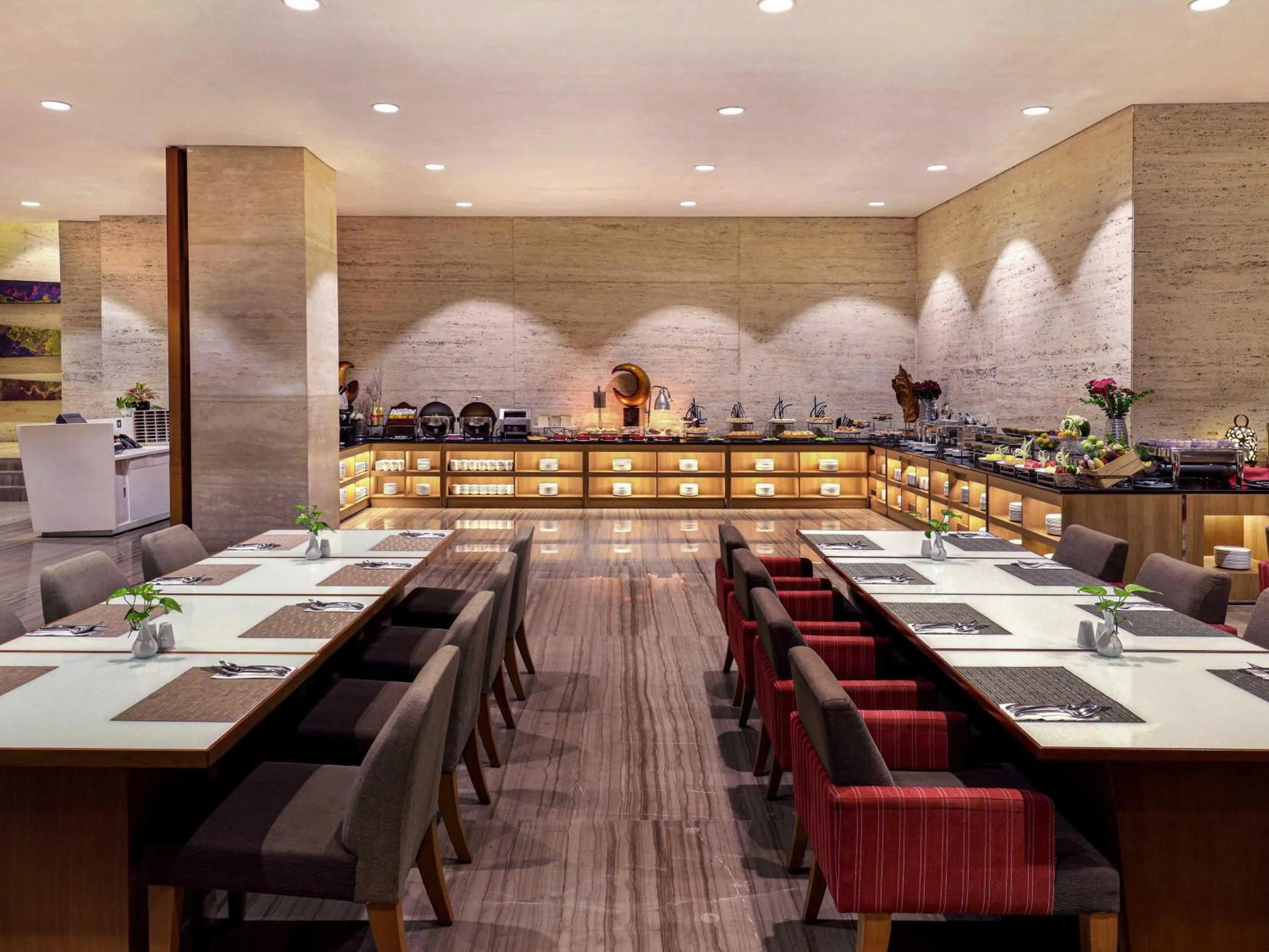 Restaurant/places to eat in Grand Mercure Jakarta Harmoni