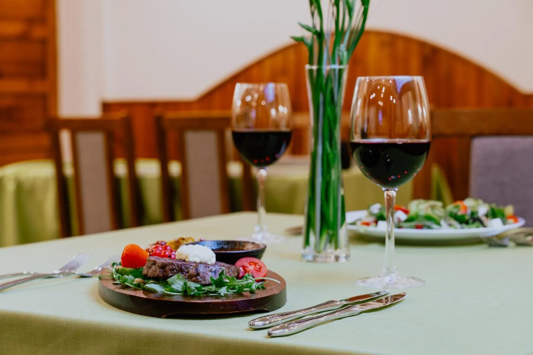 Restaurant/places to eat in Hotel Vita