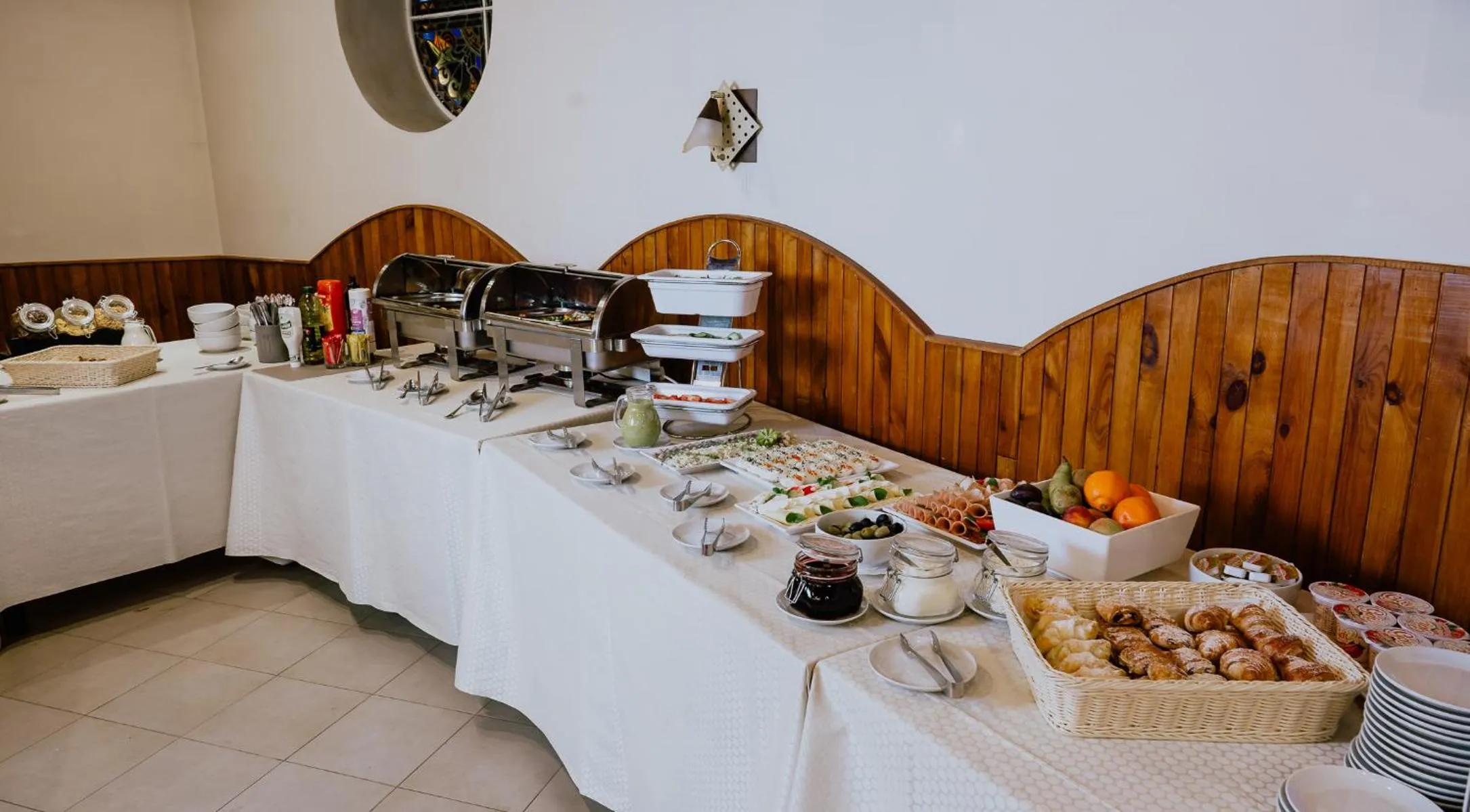 Buffet breakfast in Hotel Vita