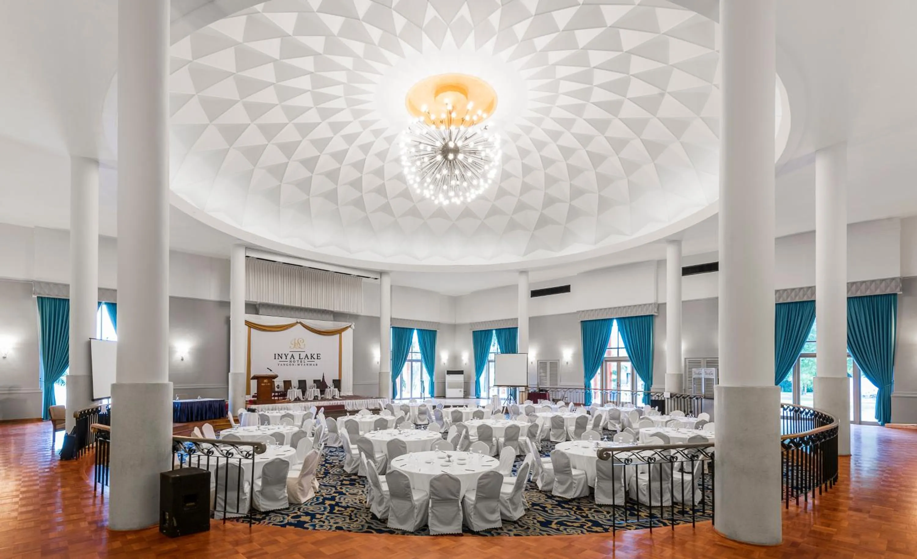 Banquet/Function facilities in Inya Lake Hotel Yangon
