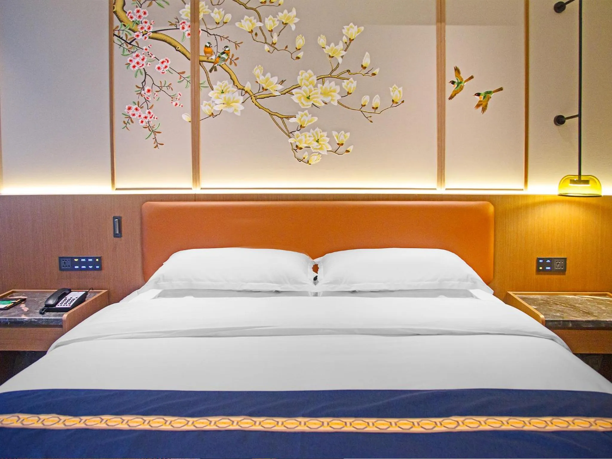 Bed in Guangdong Yingbin Hotel