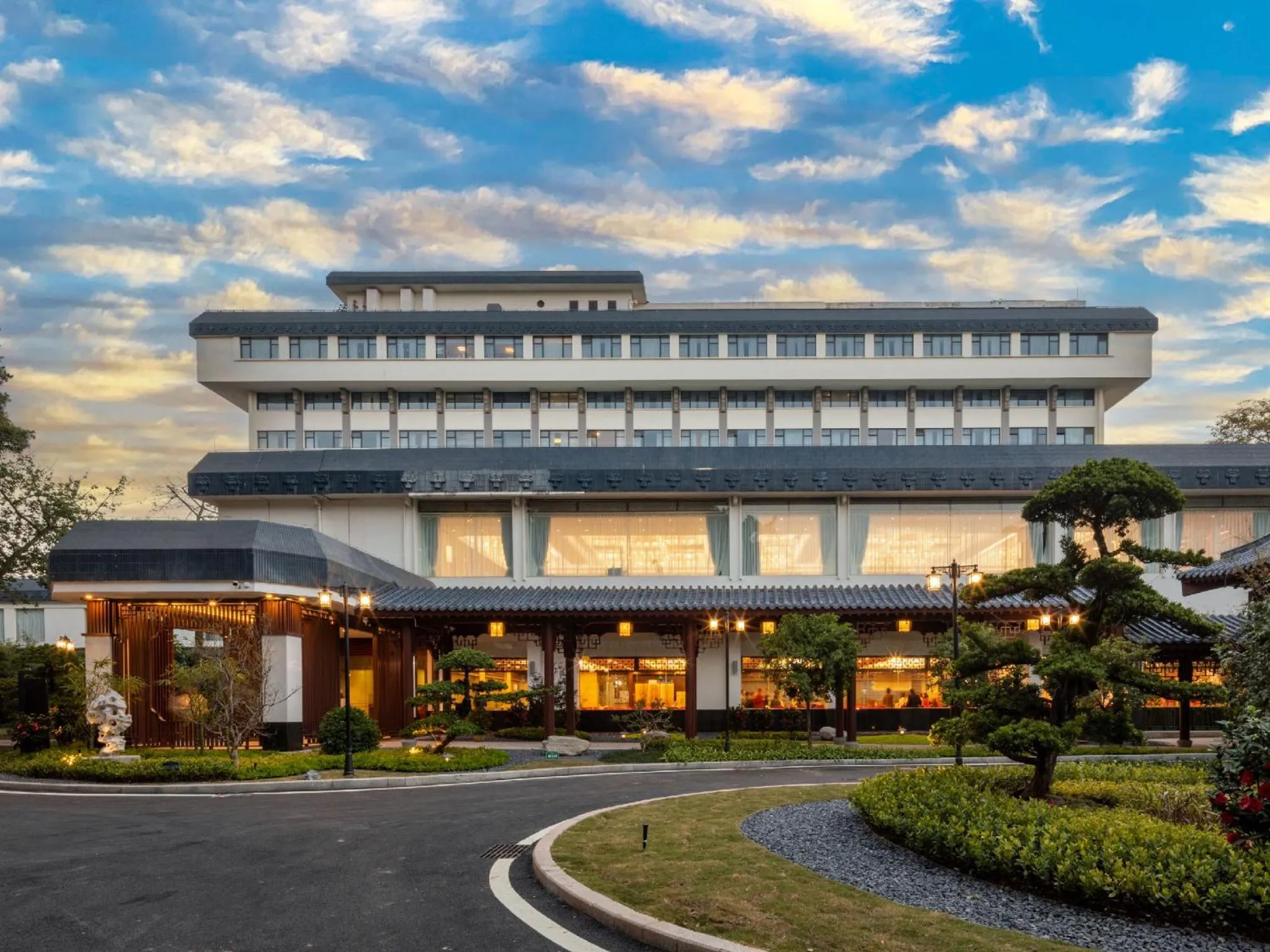 Property building in Guangdong Yingbin Hotel