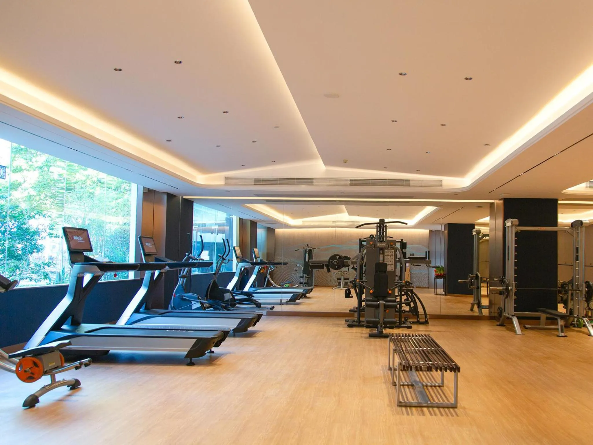 Fitness centre/facilities in Guangdong Yingbin Hotel
