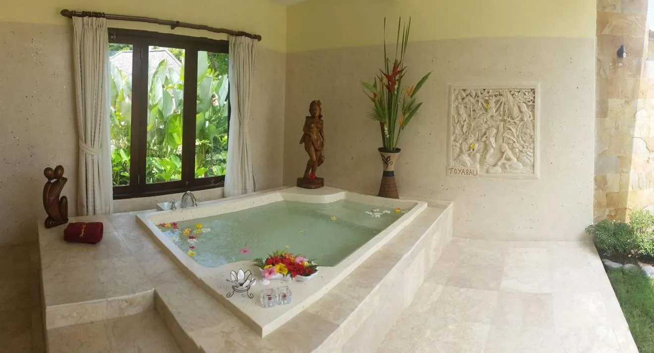 Hot Tub in Toyabali-Resort, Boutique Beach Villas