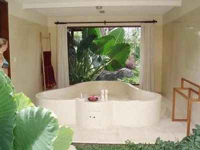Bathroom in Toyabali-Resort, Boutique Beach Villas