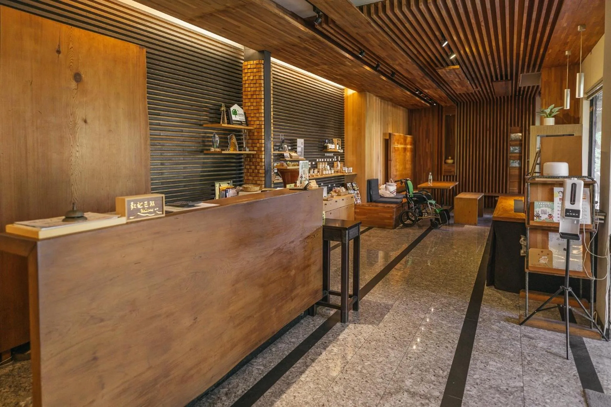 Lobby or reception, Restaurant/Places to Eat in Cypress House