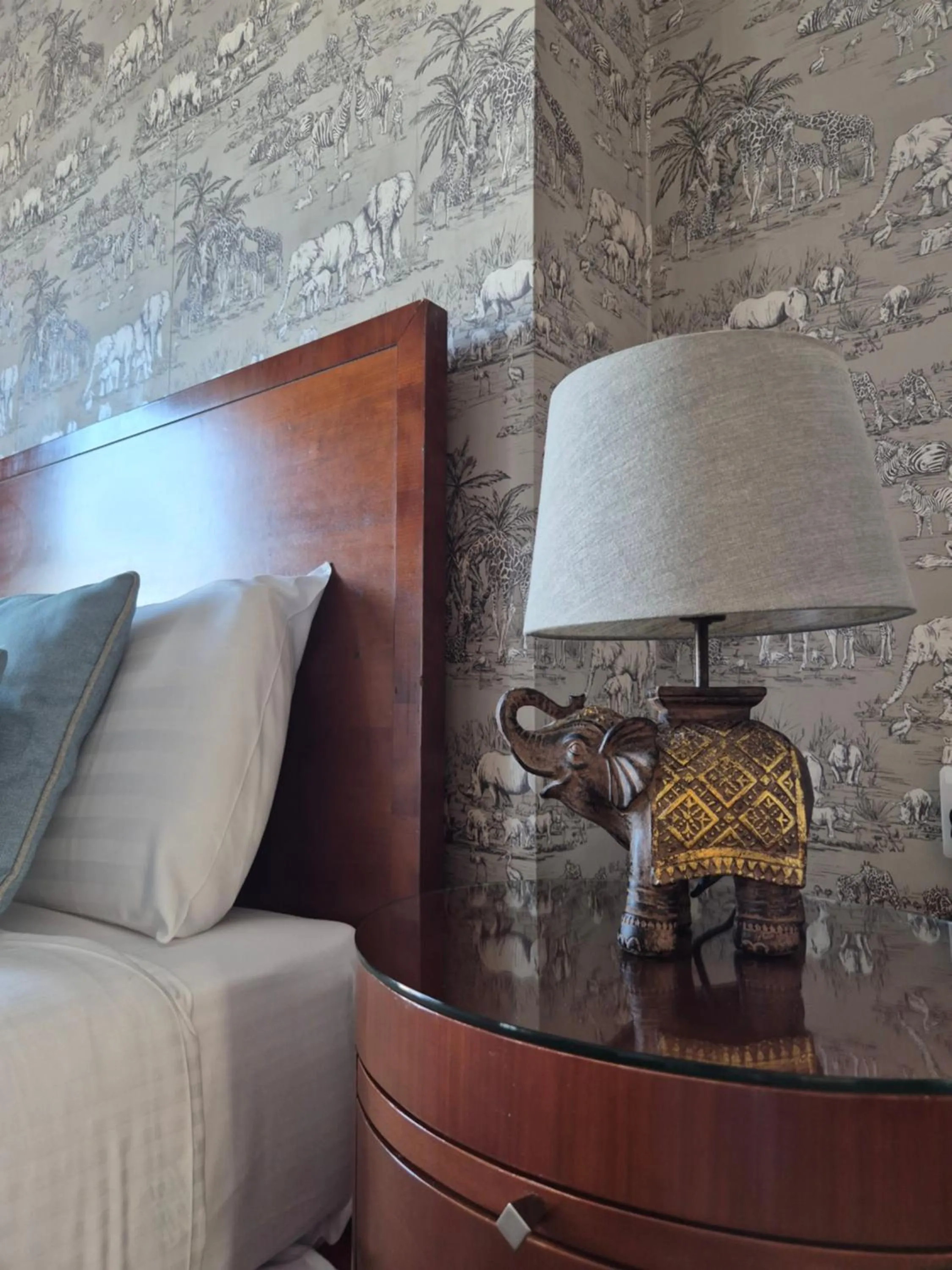 Bed in The Great Western Hotel