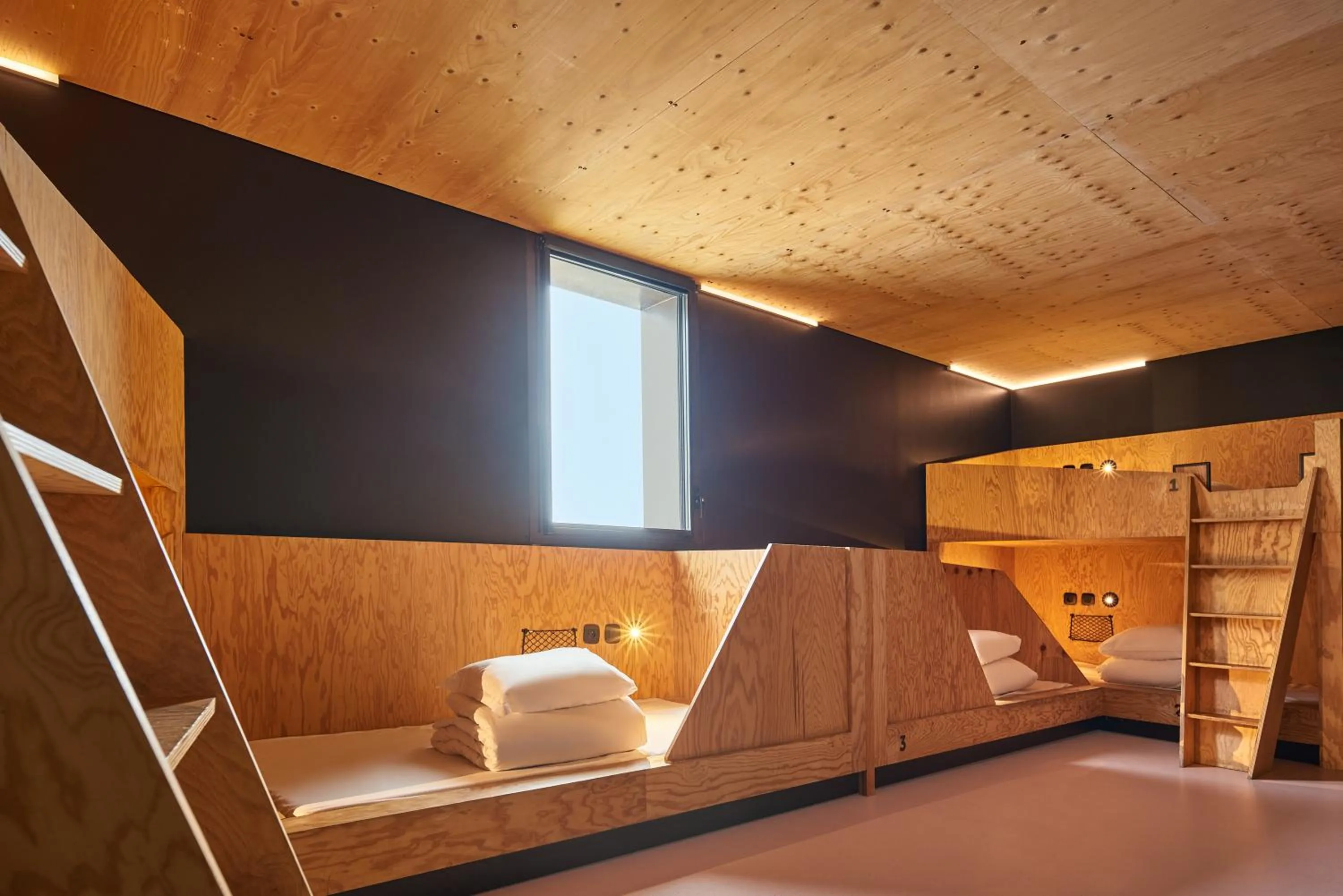 Bed in JO&JOE Paris Gentilly - Auberge de Jeunesse