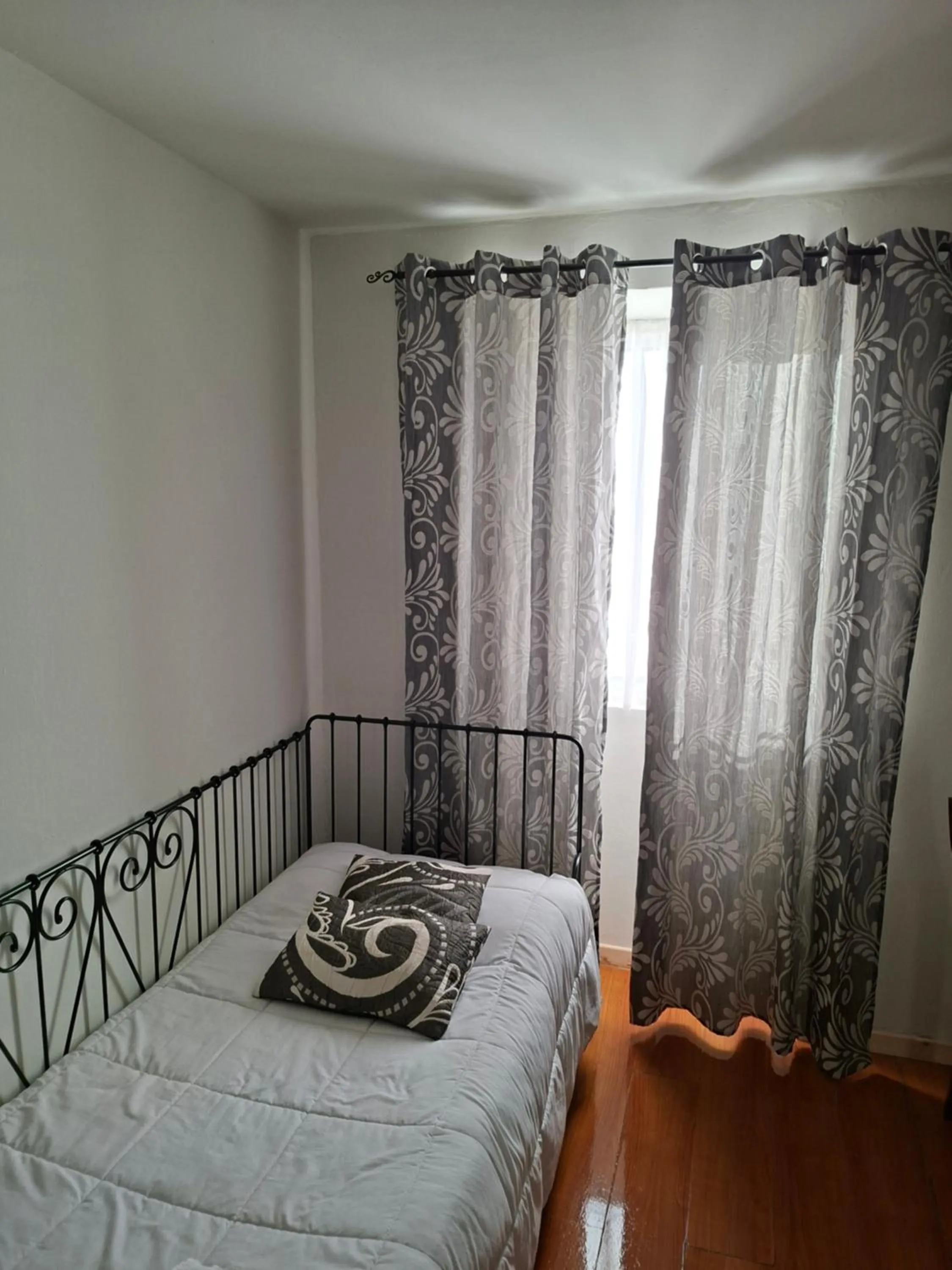 Bed in Apartahotel portal de leon