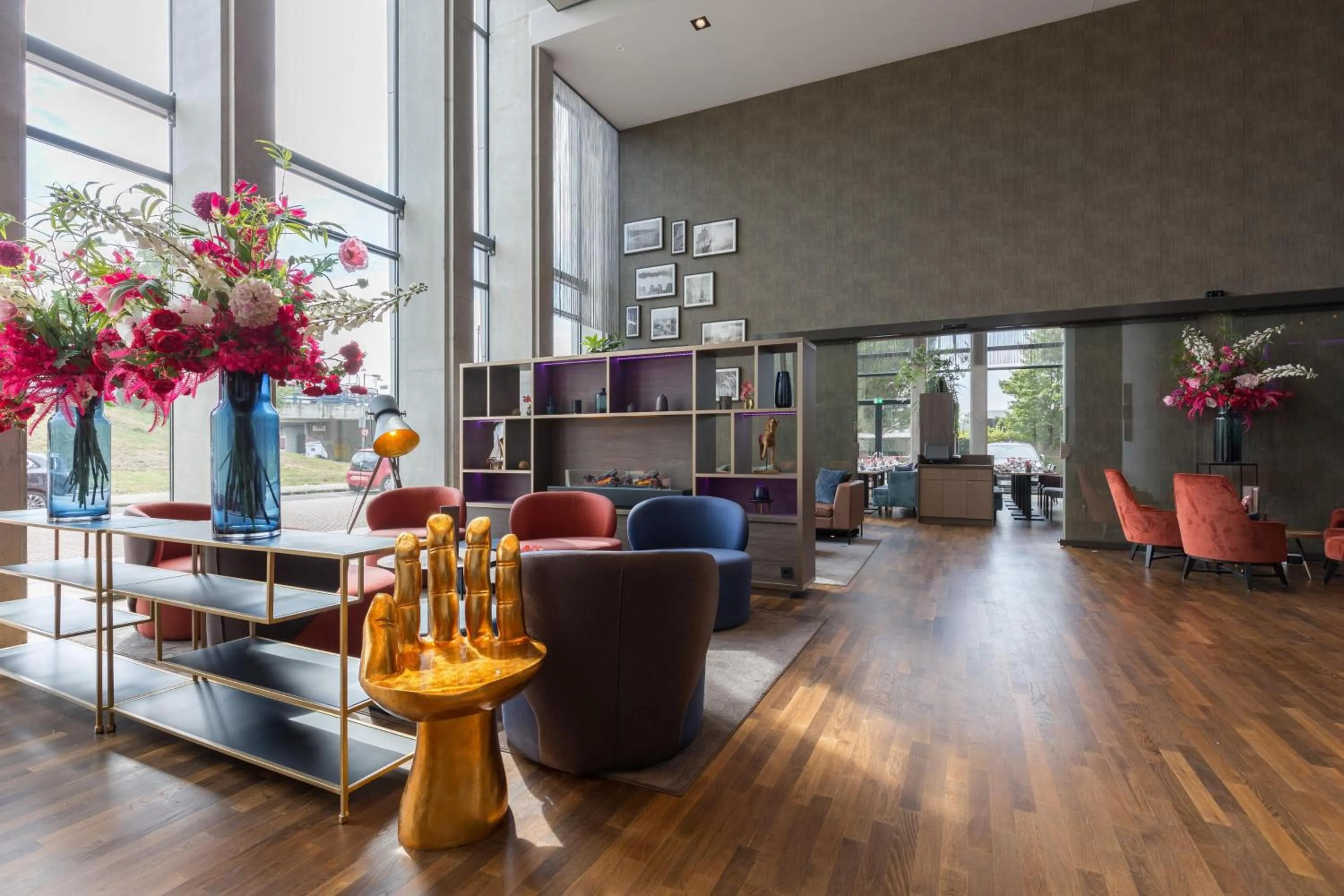 Lounge or bar in Leonardo Royal Hotel Amsterdam