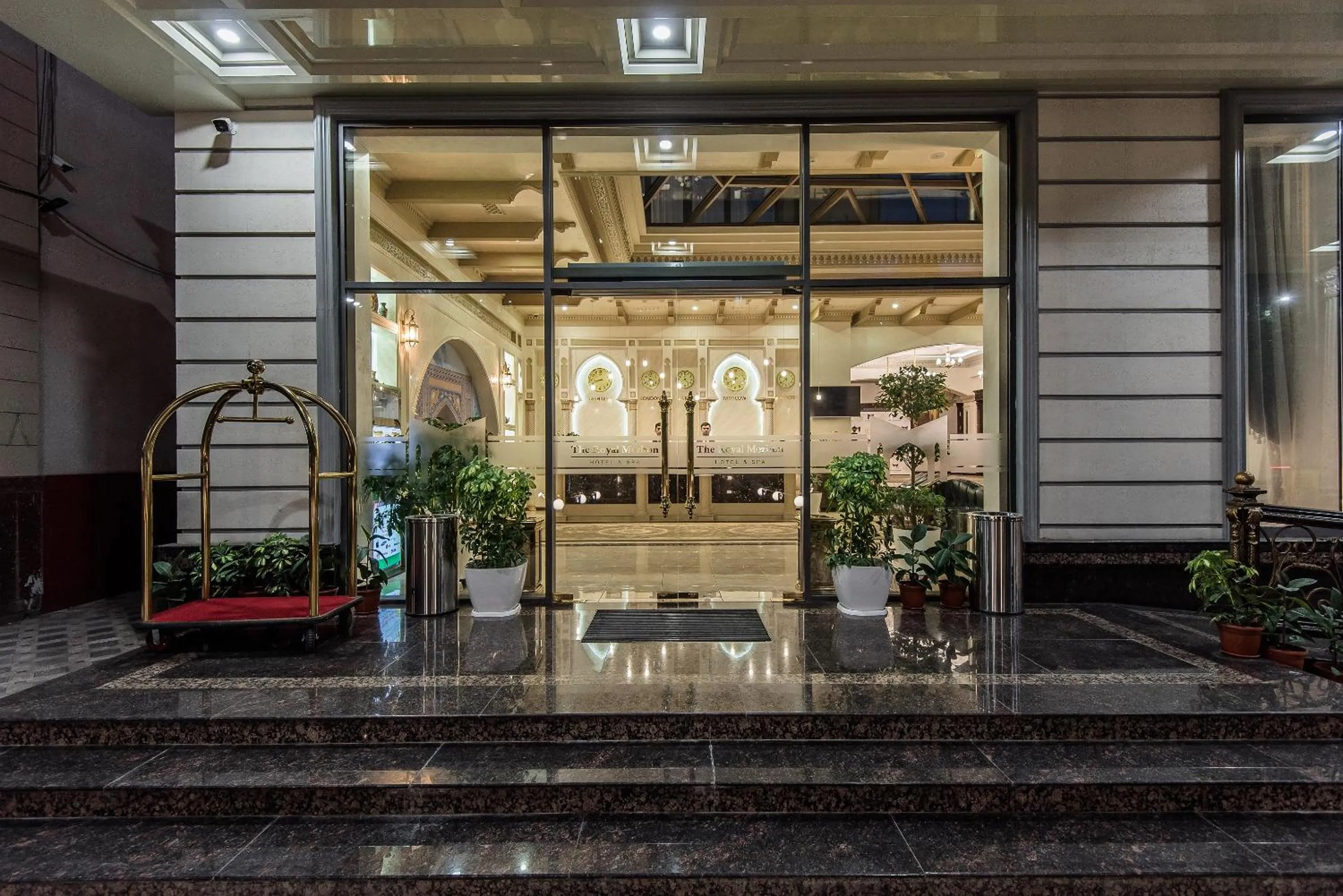 Facade/entrance in The Royal Mezbon Hotel & SPA