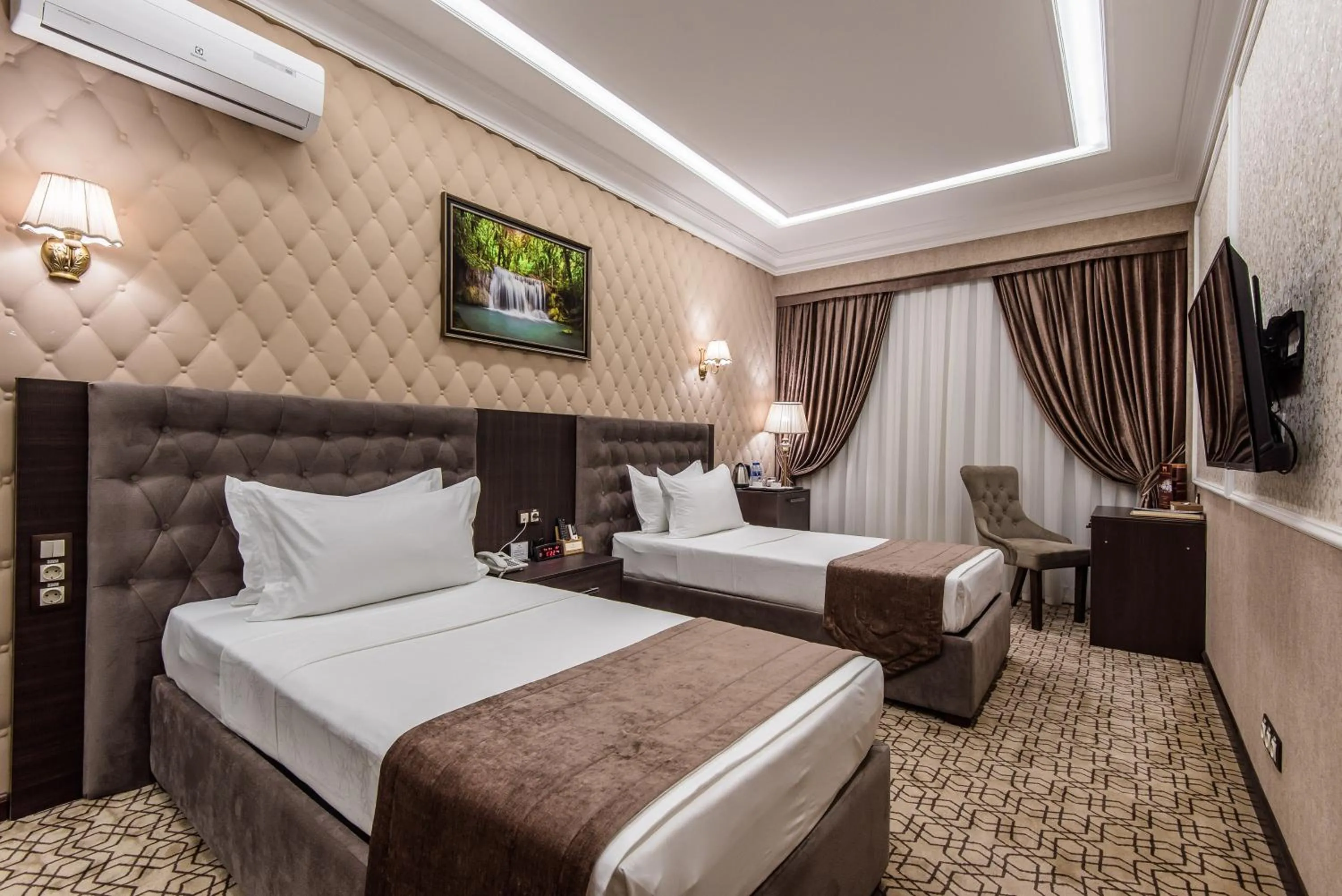 Photo of the whole room, Bed in The Royal Mezbon Hotel & SPA