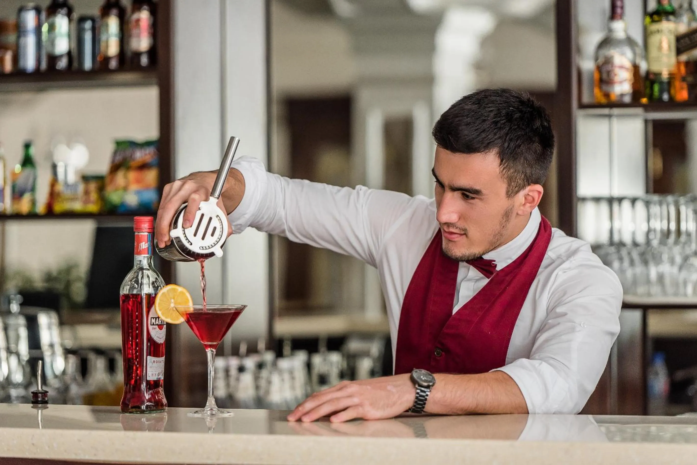 Lounge or bar in The Royal Mezbon Hotel & SPA