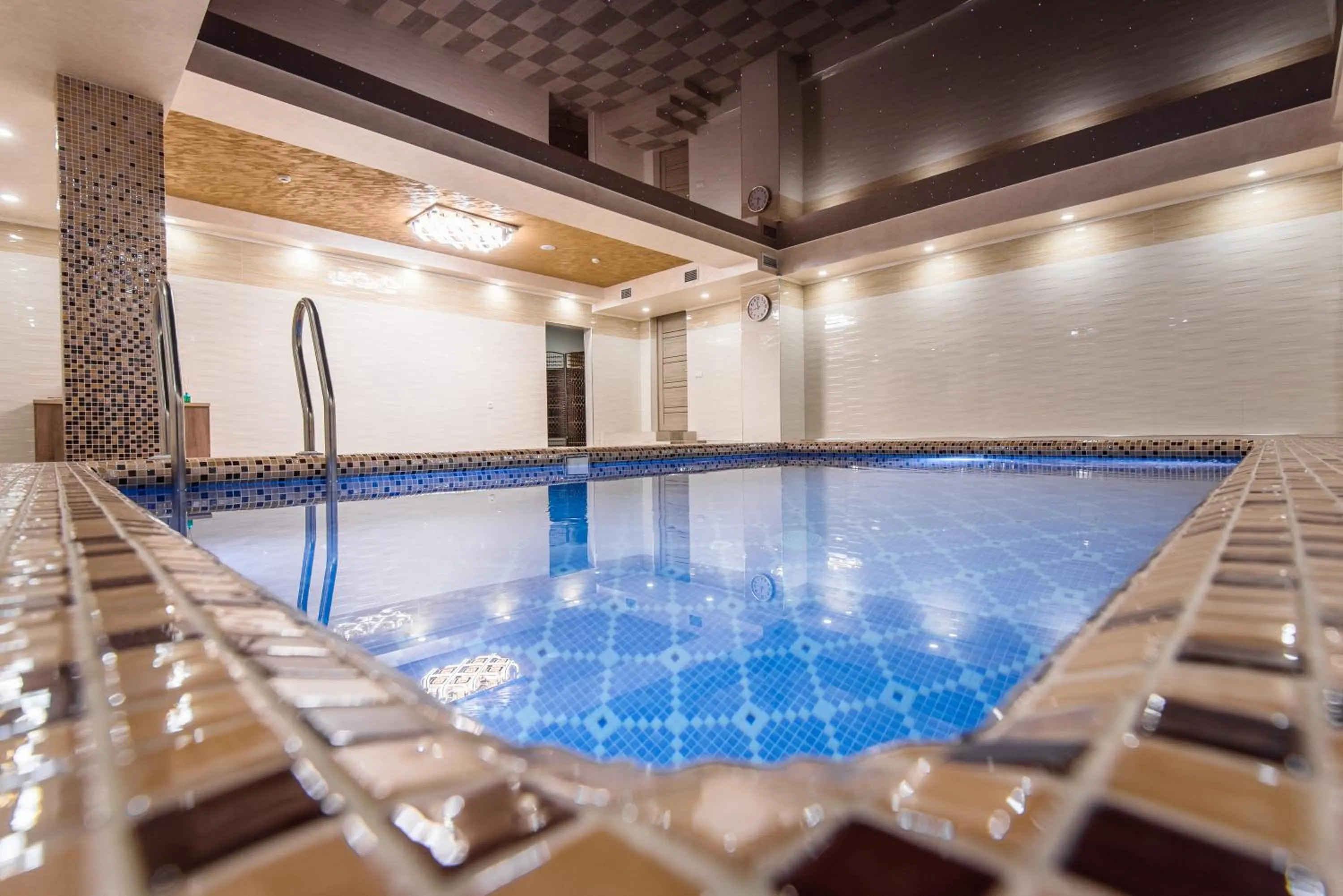  in The Royal Mezbon Hotel & SPA