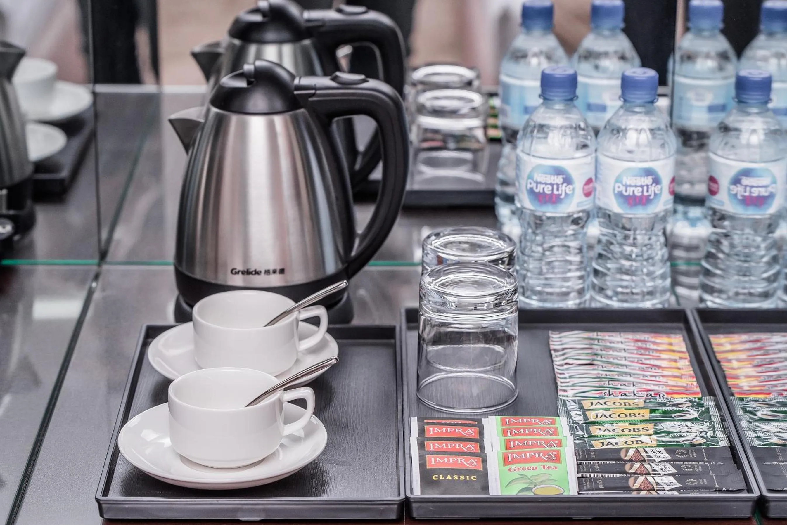 Coffee/tea facilities in The Royal Mezbon Hotel & SPA
