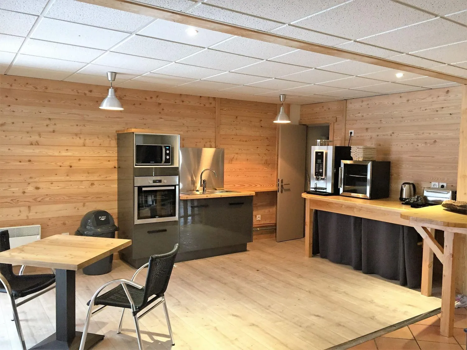 Breakfast in Hôtel L'Echaillon