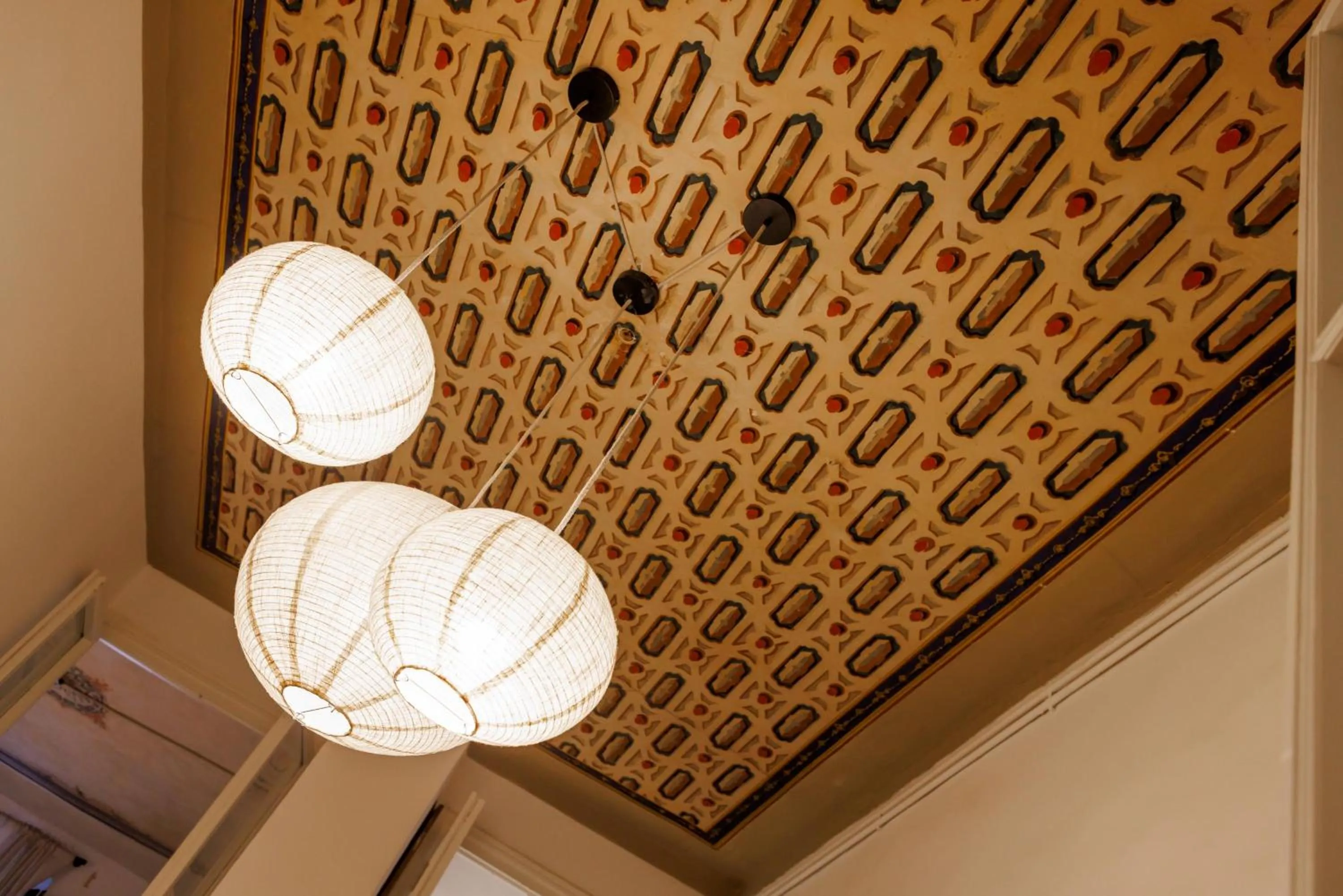 Decorative detail in Bravissimo Plaça del Vi, Authentic Historic Apartment