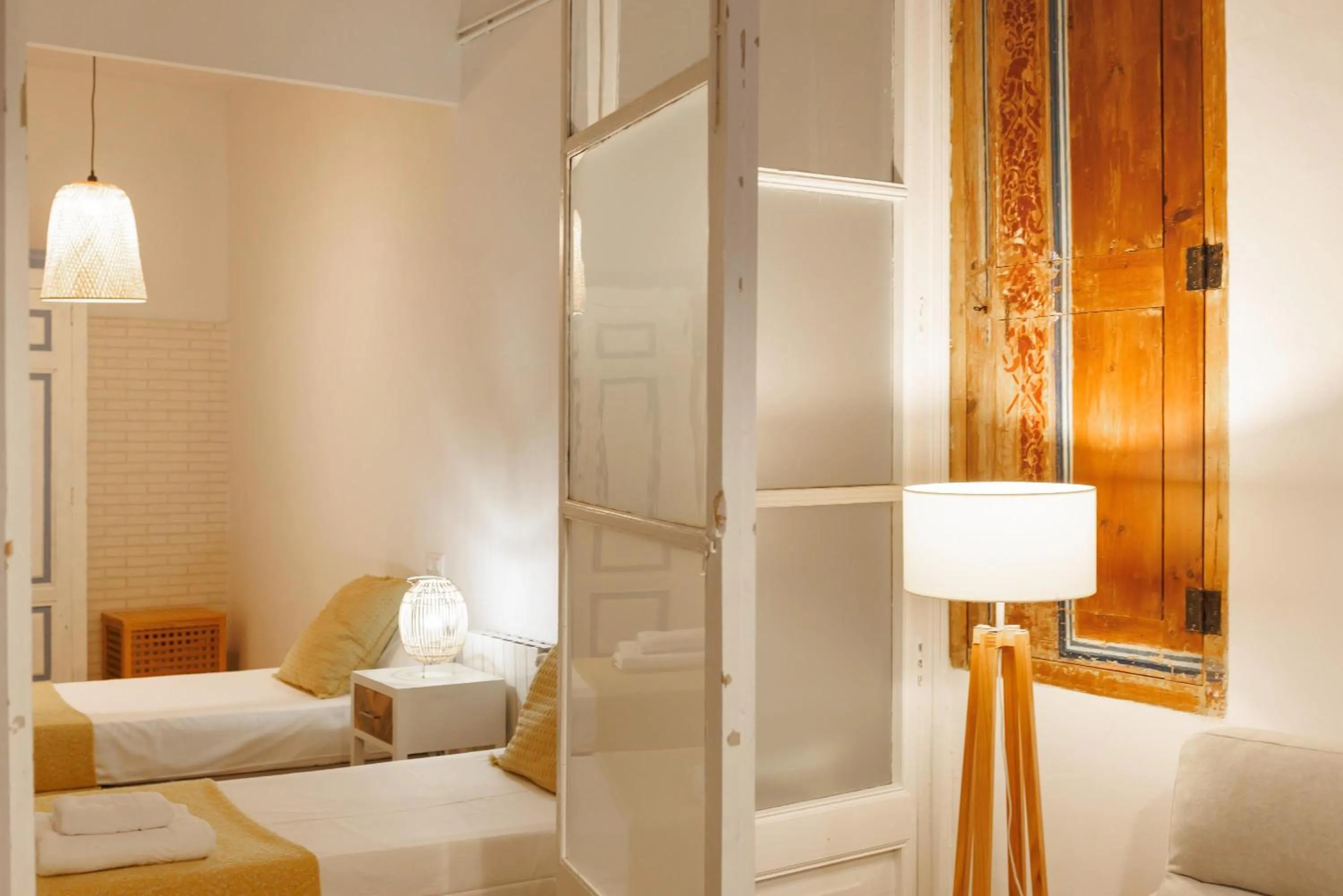 Bedroom, Bed in Bravissimo Plaça del Vi, Authentic Historic Apartment